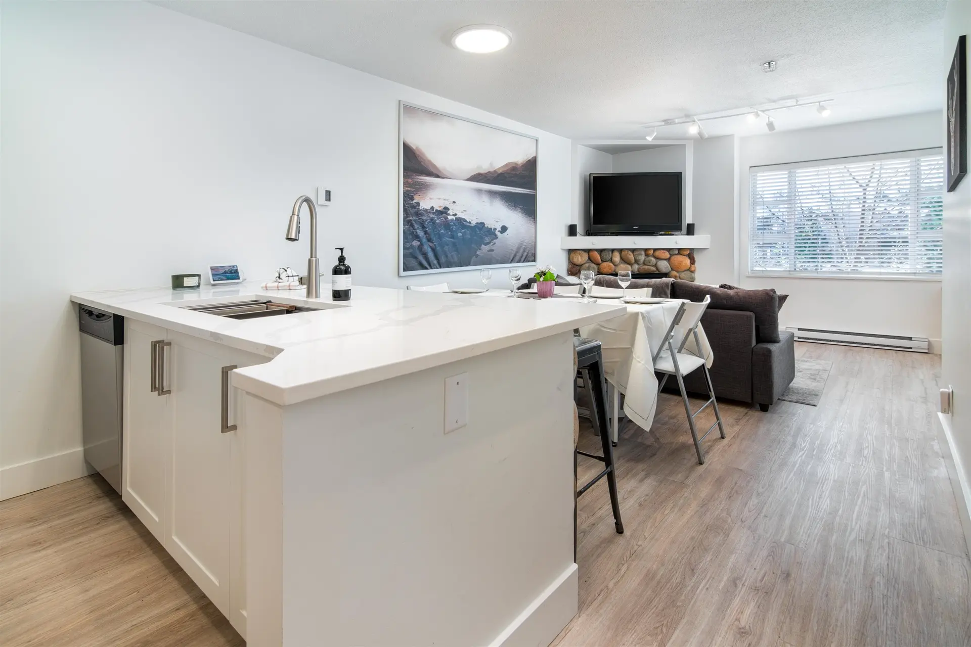 #204 4360 Lorimer Road - Image 2