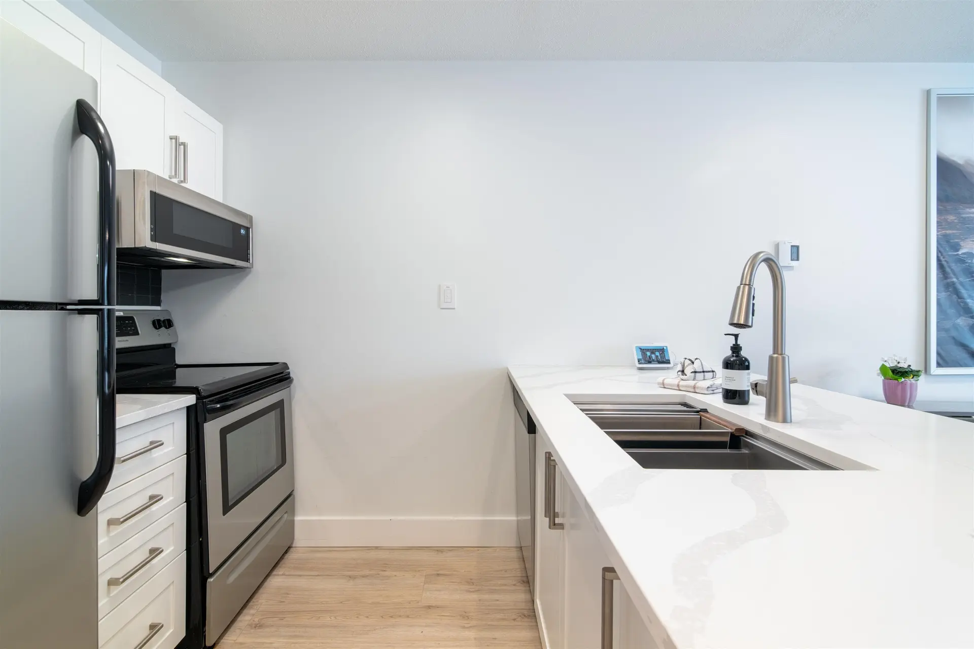 #204 4360 Lorimer Road - Image 3