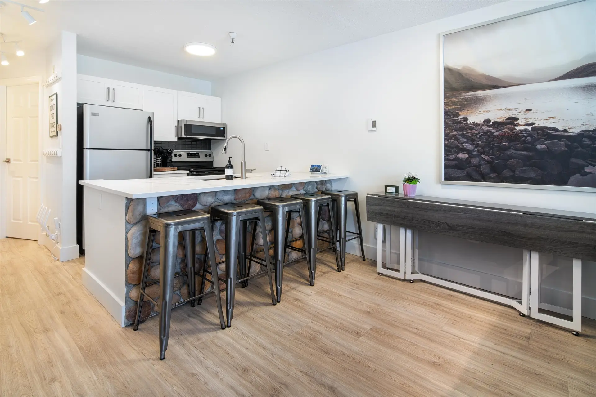 #204 4360 Lorimer Road - Image 5