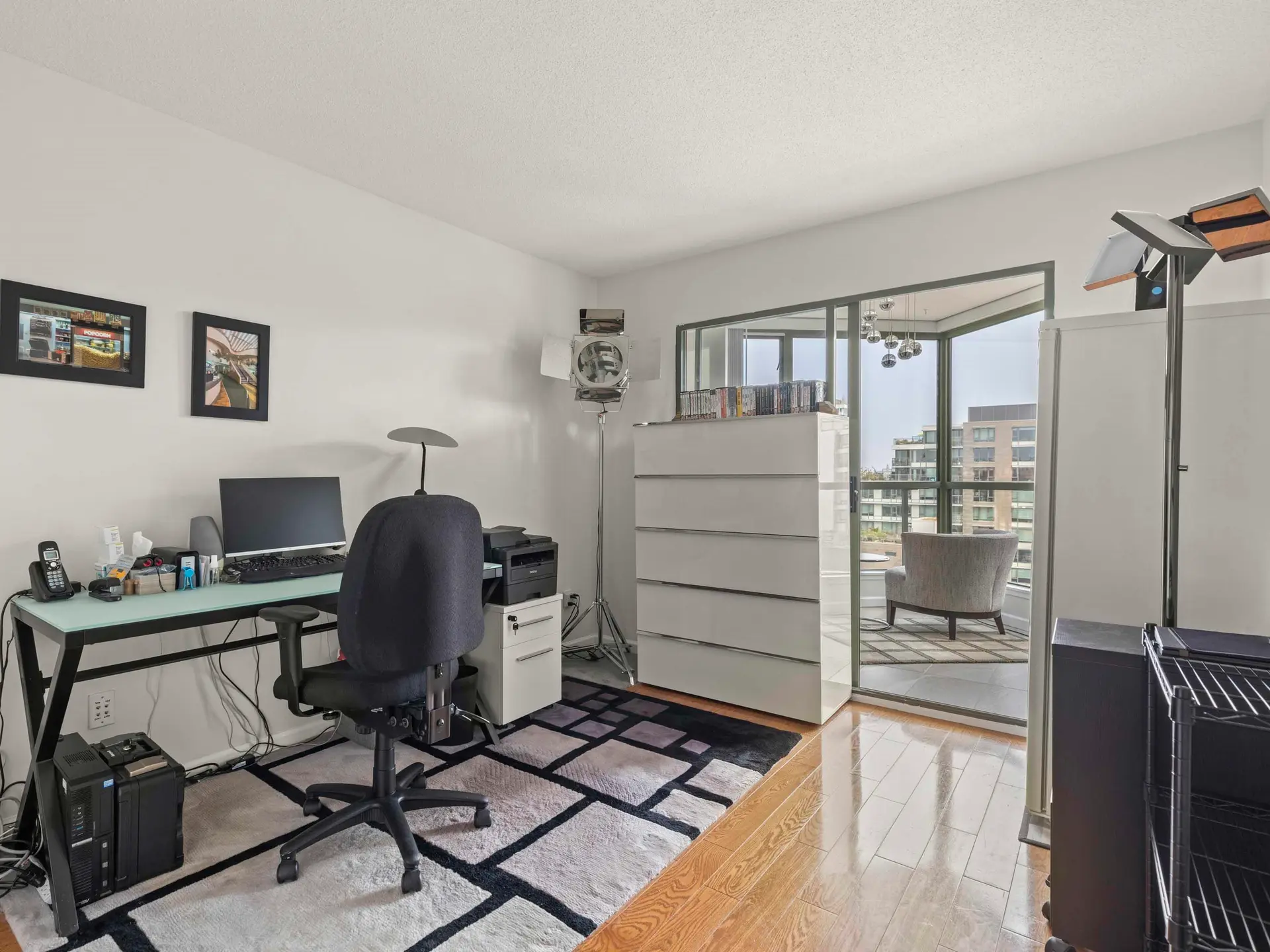 #904 2288 Pine Street - Image 11