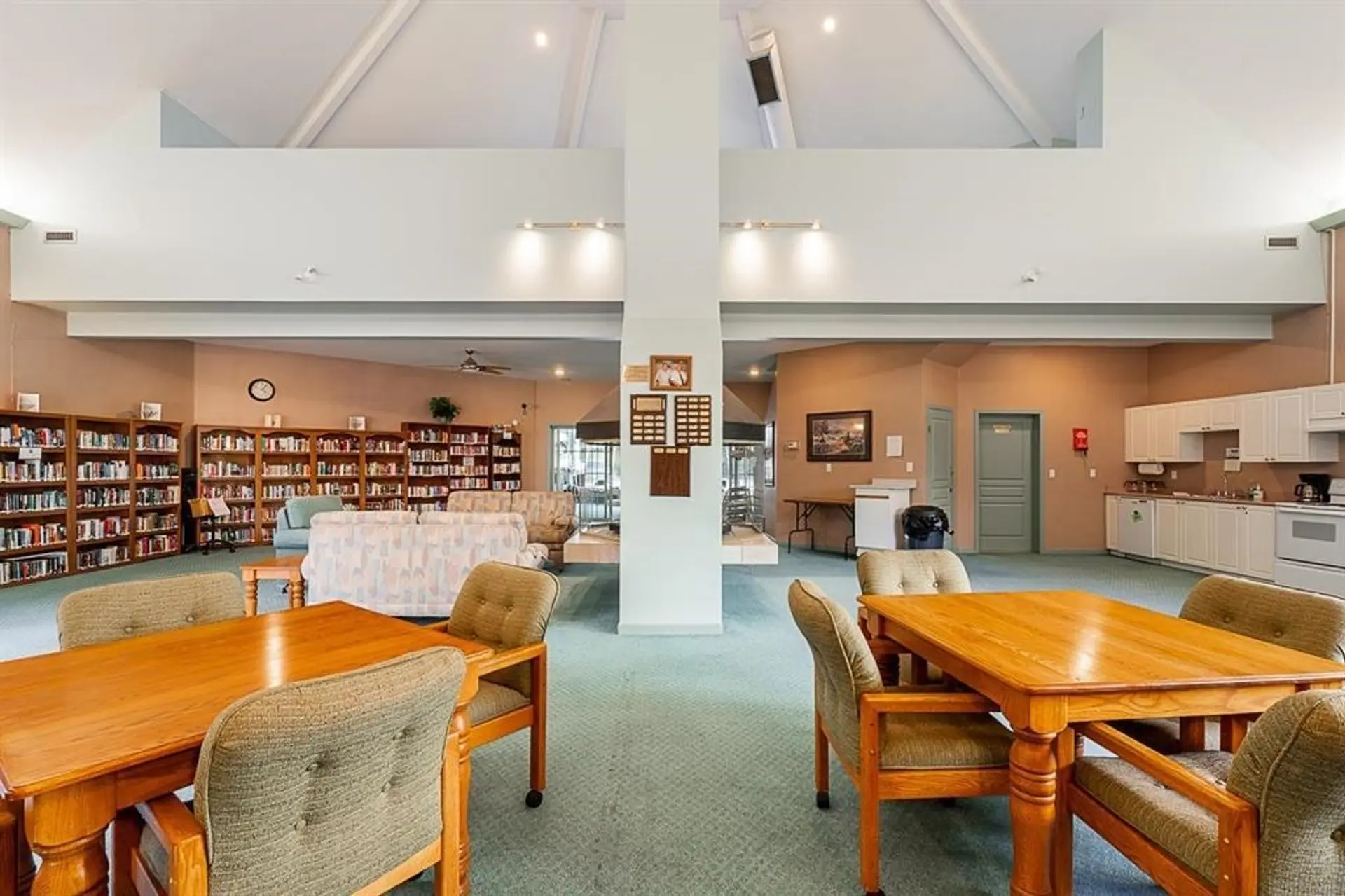 #407 1765 Martin Drive - Image 15