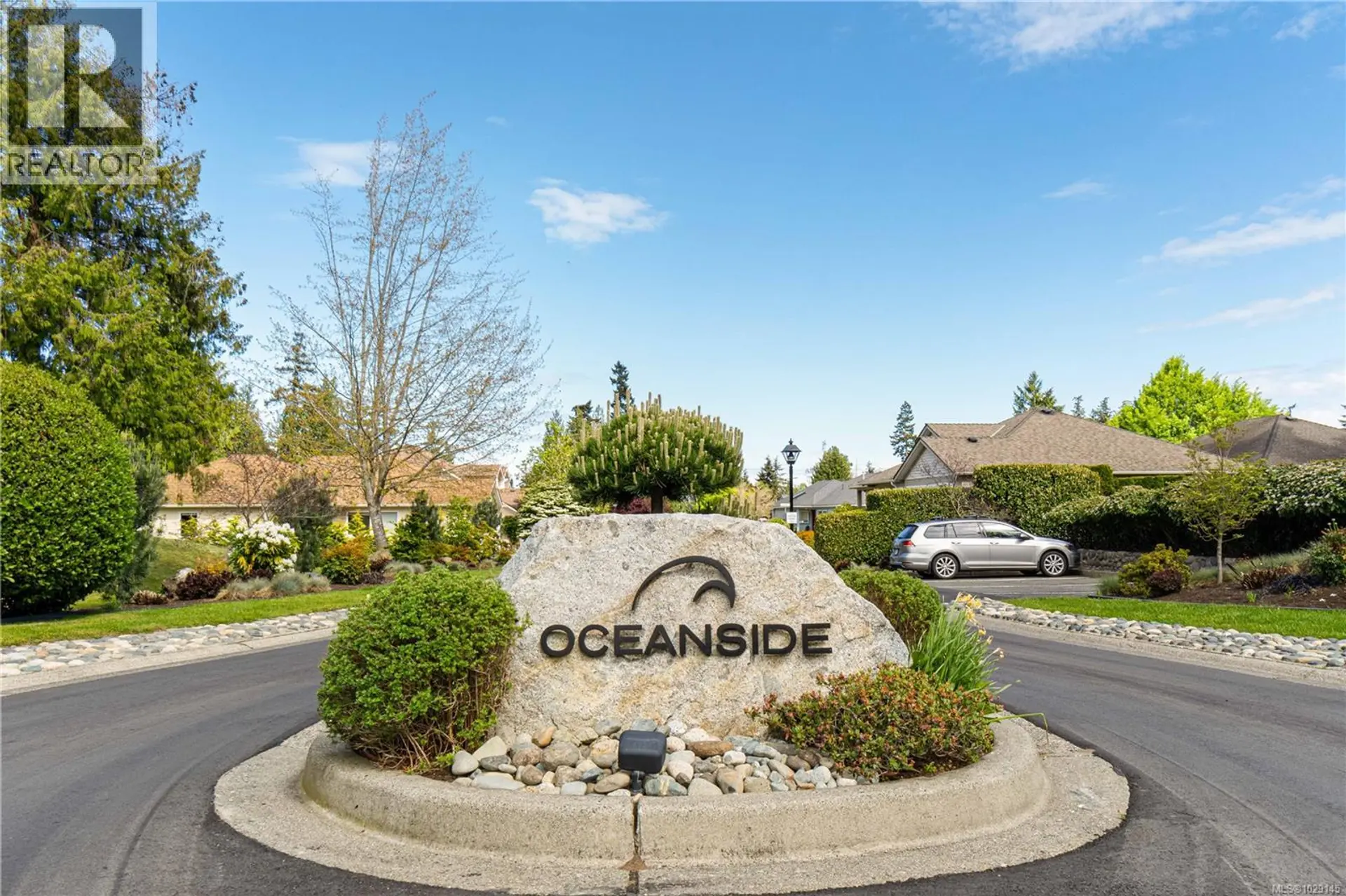 Property at 1303 Oceanside Dr, Qualicum Beach, BC