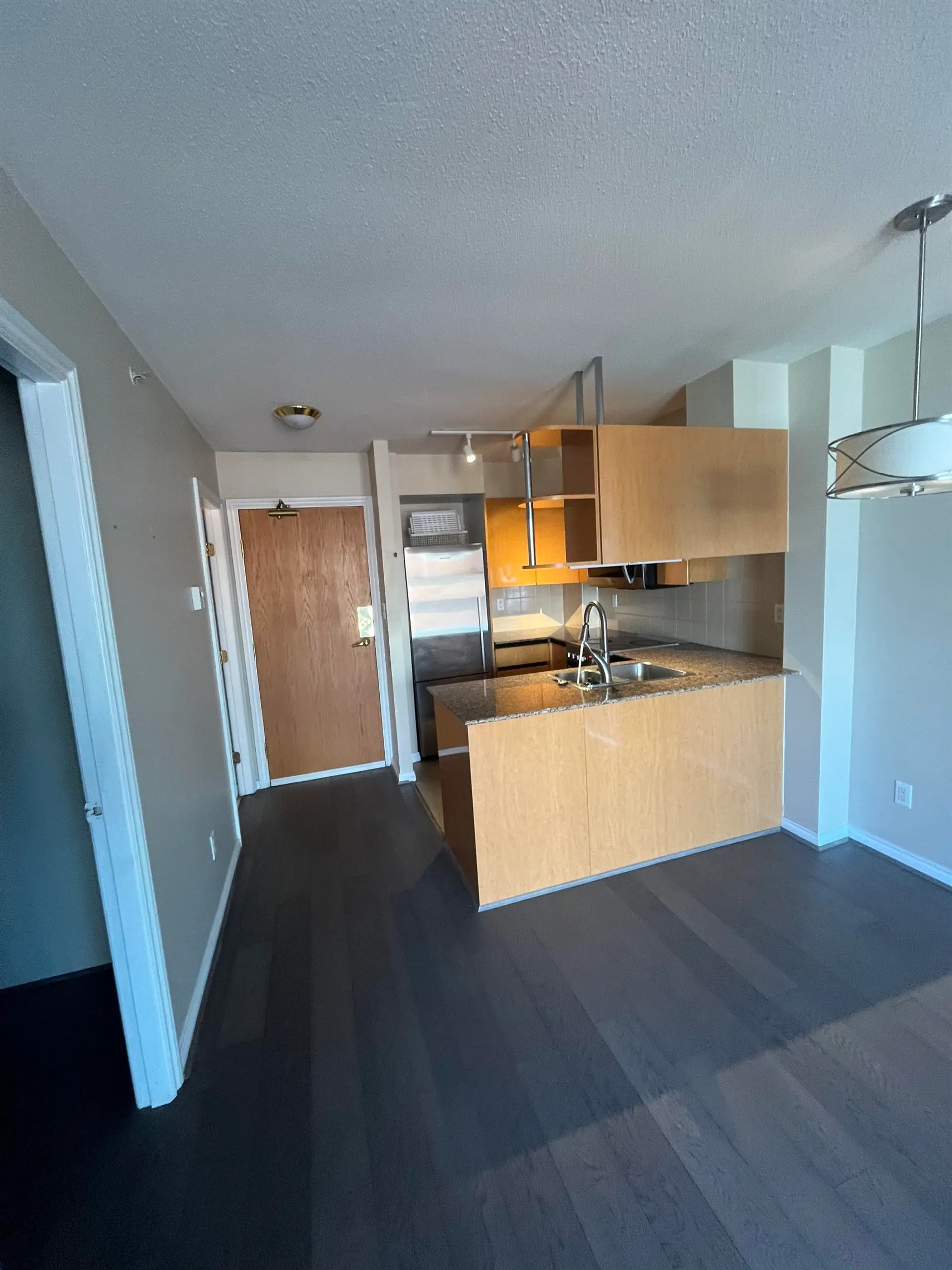 #2103 1189 Howe Street - Image 17