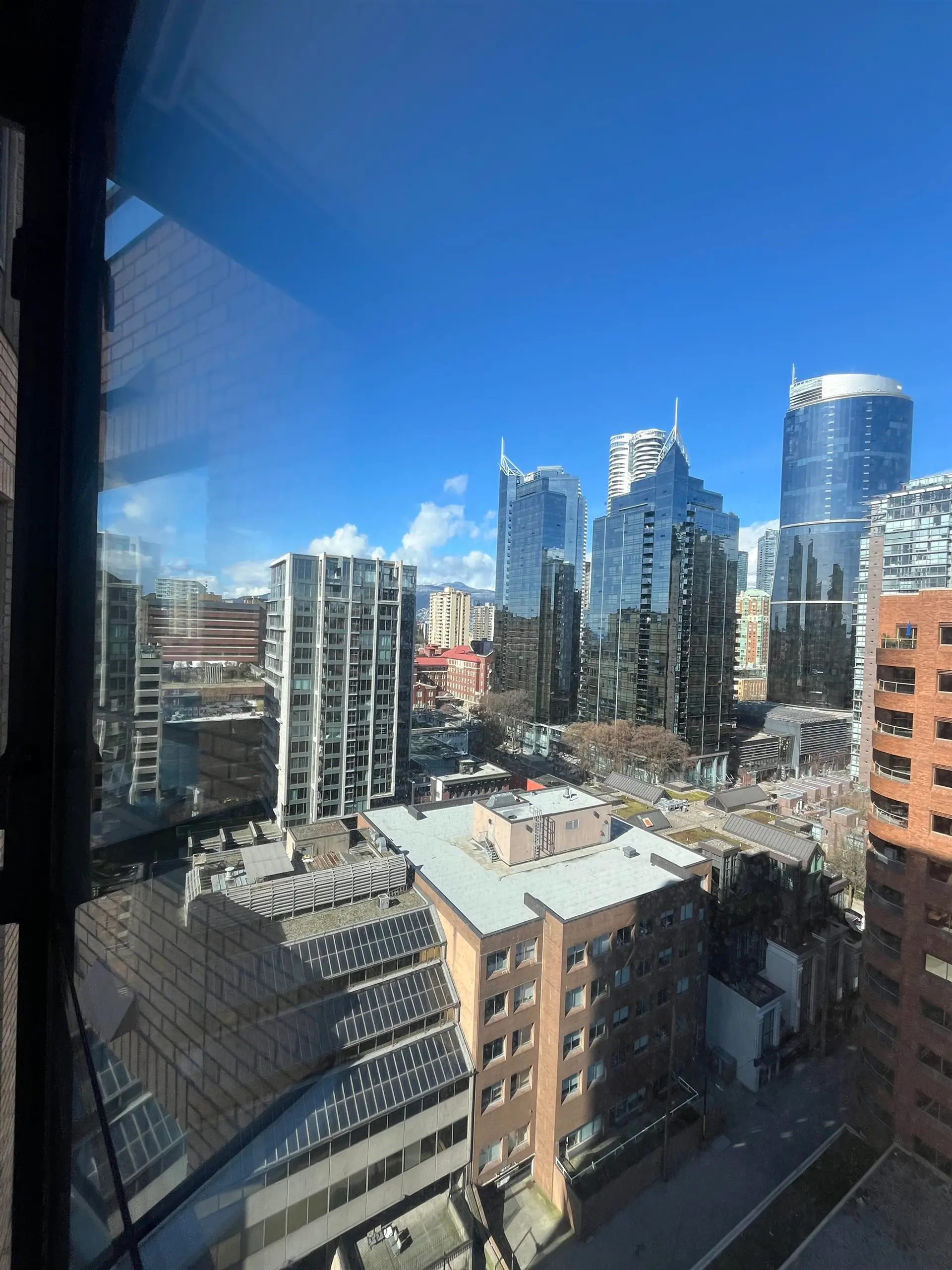 #2103 1189 Howe Street - Image 10