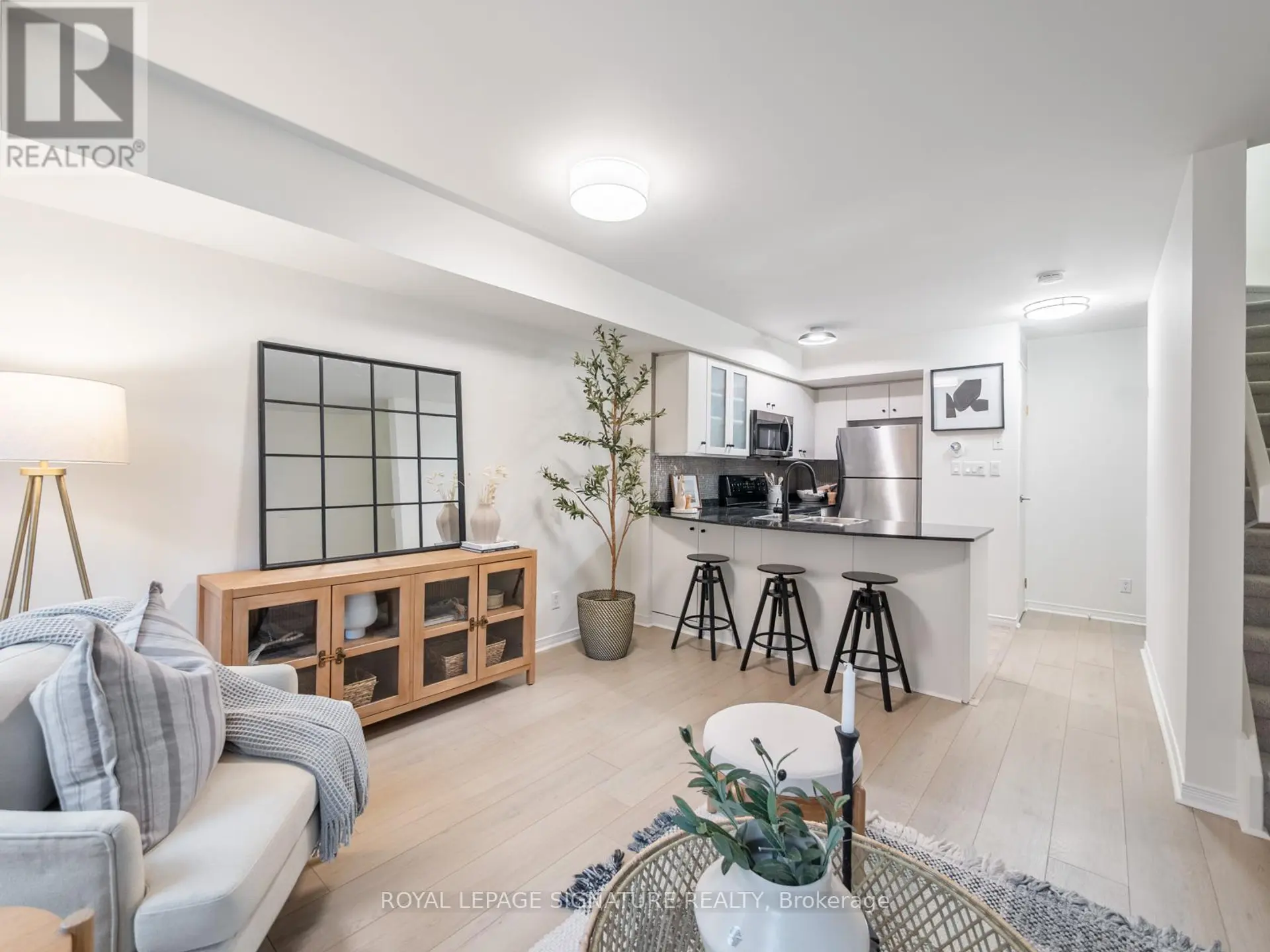 #712 42 WESTERN BATTERY ROAD - Image 10
