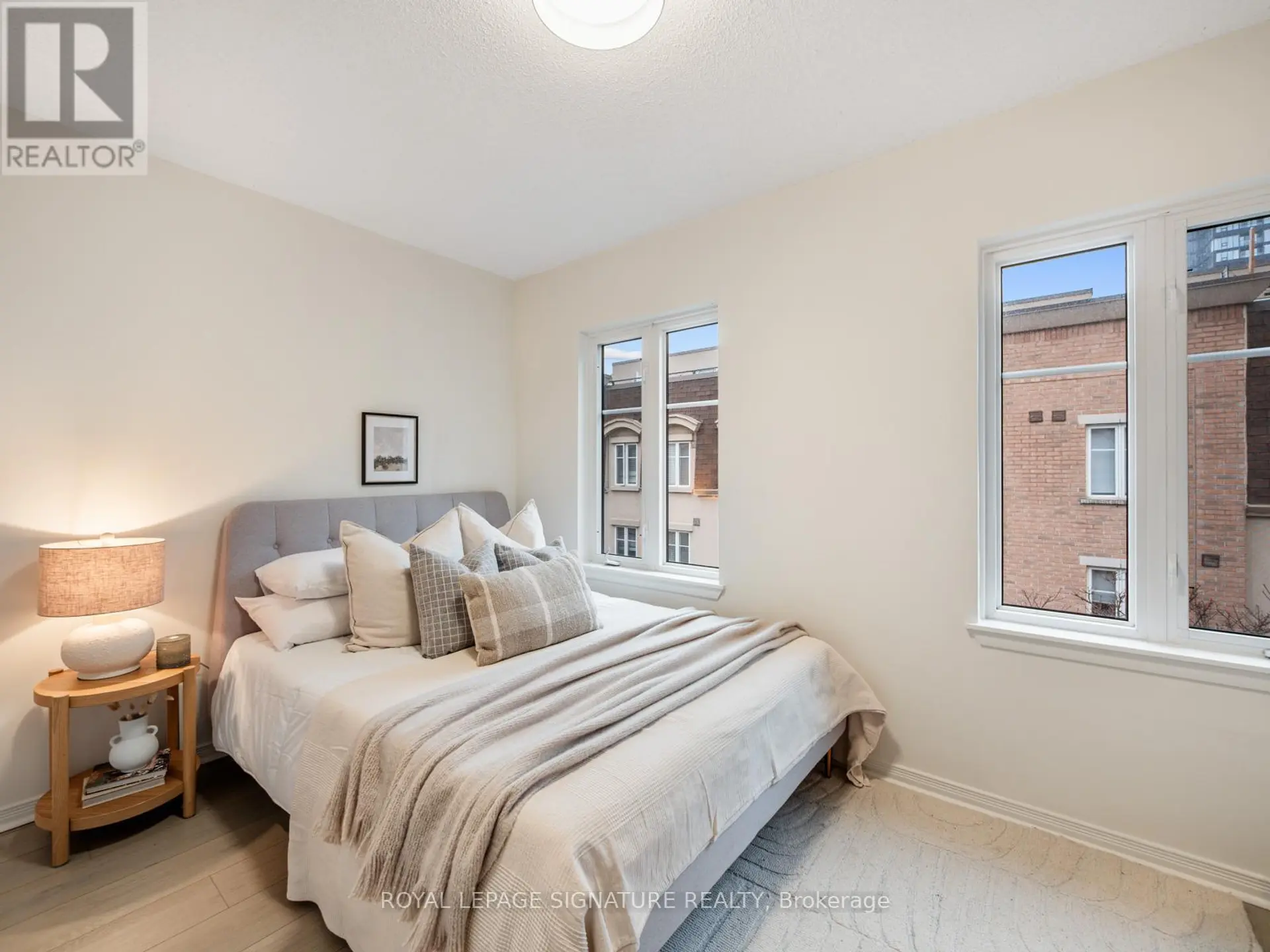 #712 42 WESTERN BATTERY ROAD - Image 12