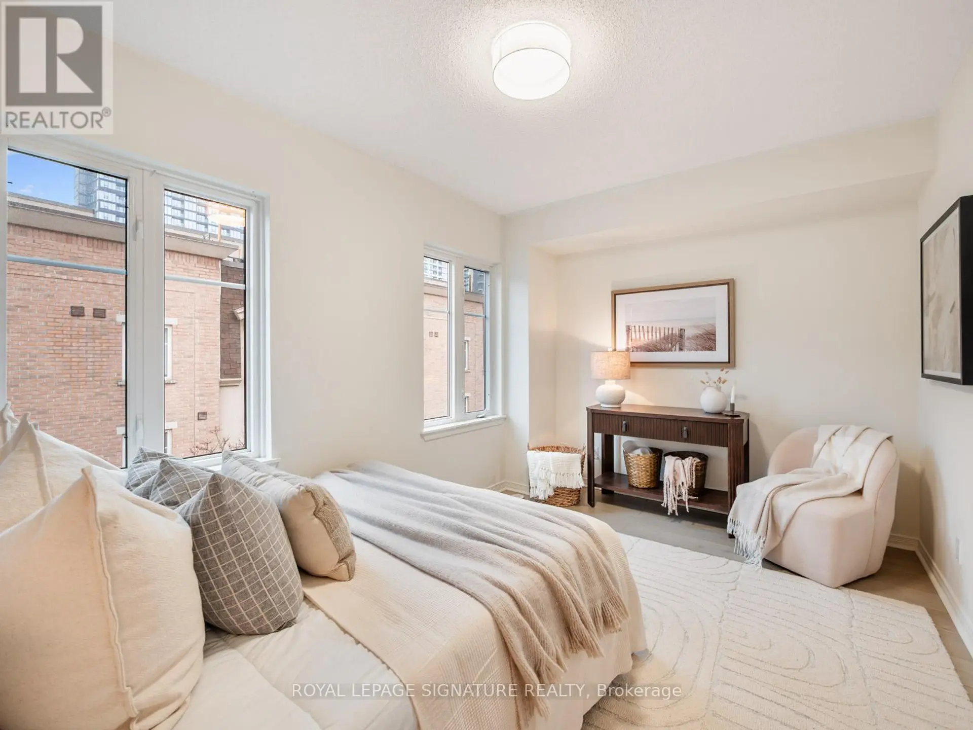 #712 42 WESTERN BATTERY ROAD - Image 14