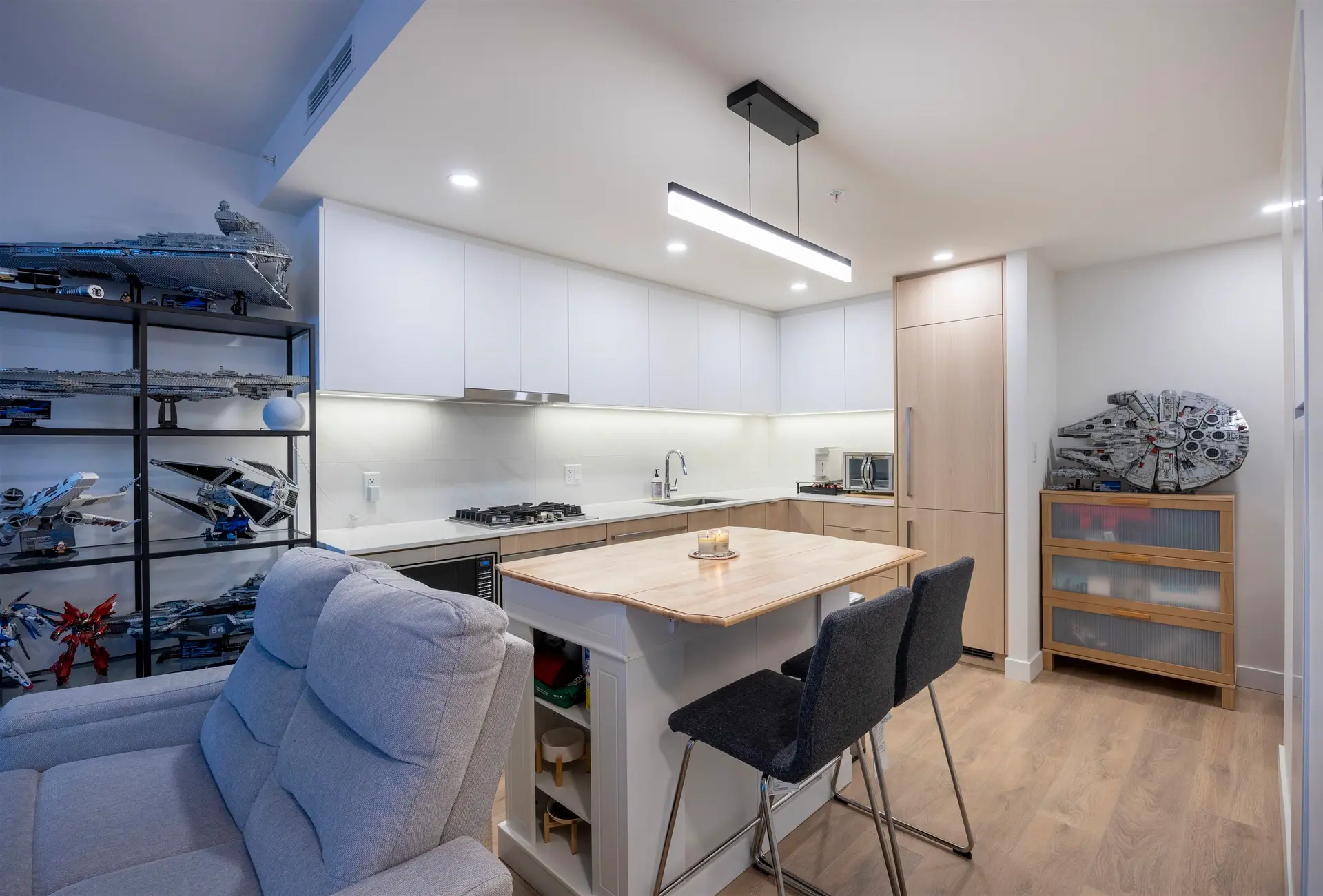 #1205 318 Alderson Avenue - Image 6
