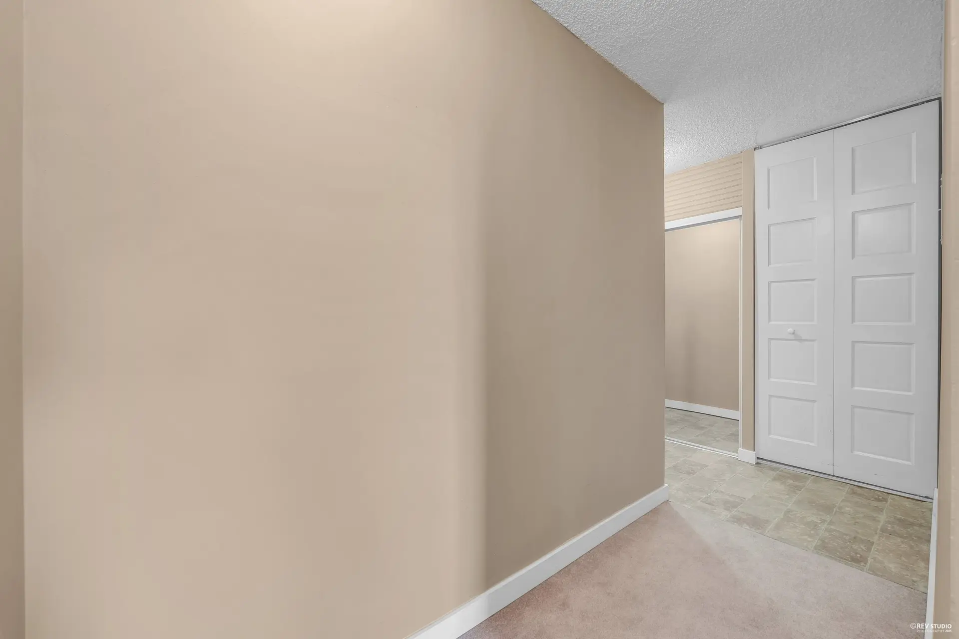#1602 2016 Fullerton Avenue - Image 14