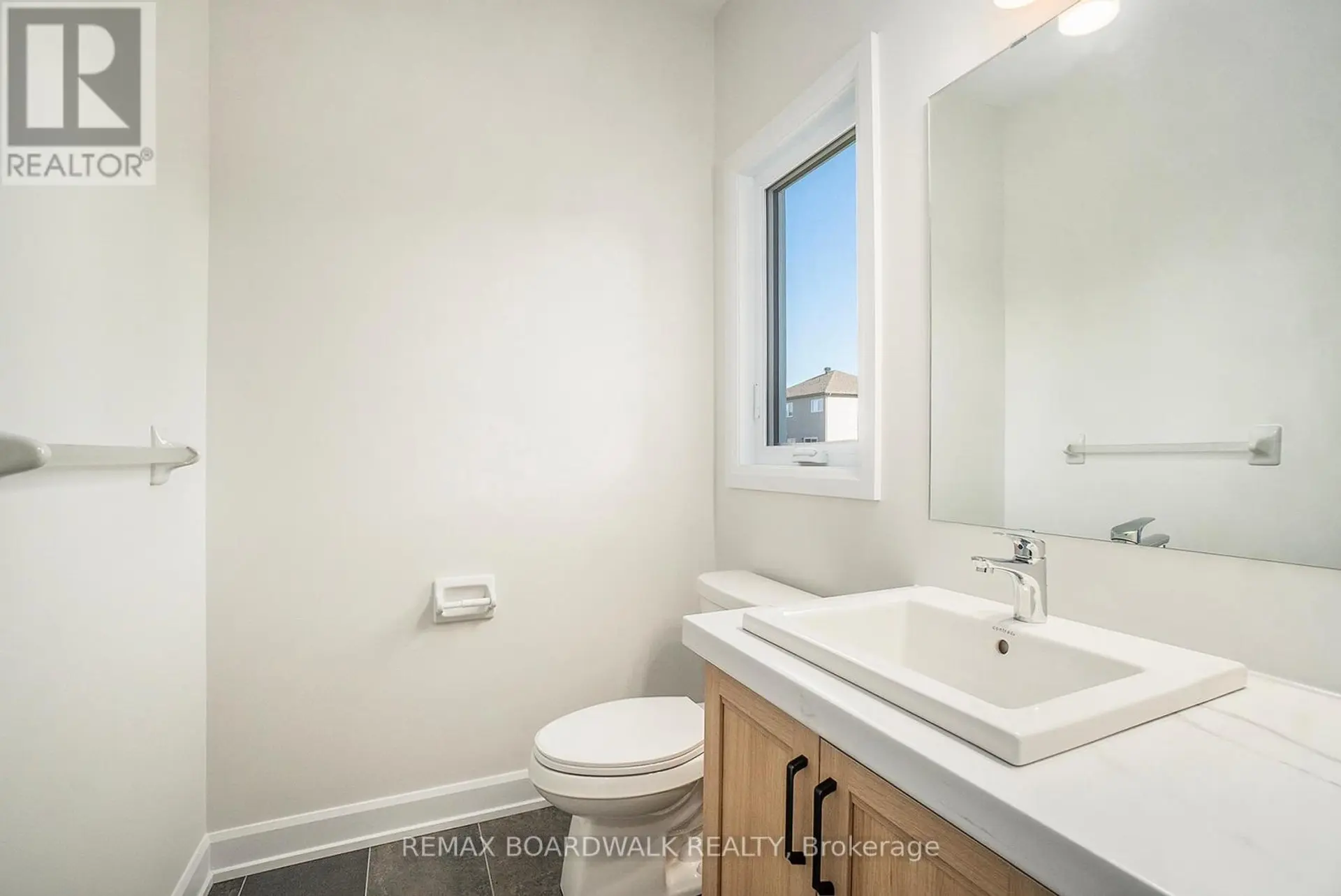 619 GENEVA CRESCENT - Image 11
