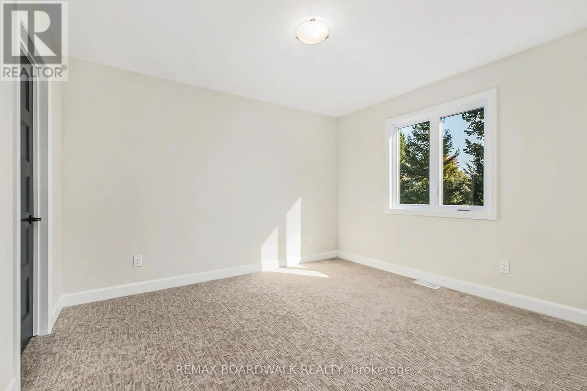 1035 CHABLIS CRESCENT - Image 8