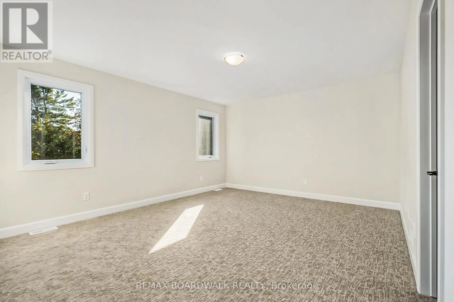 1035 CHABLIS CRESCENT - Image 9