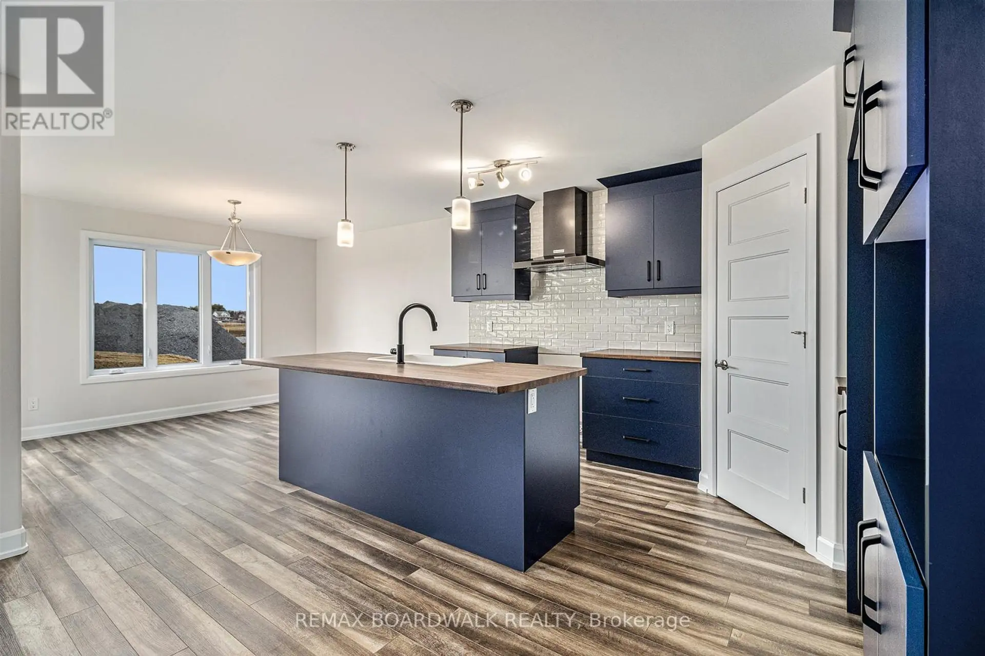 456 FALCON LANE - Image 6