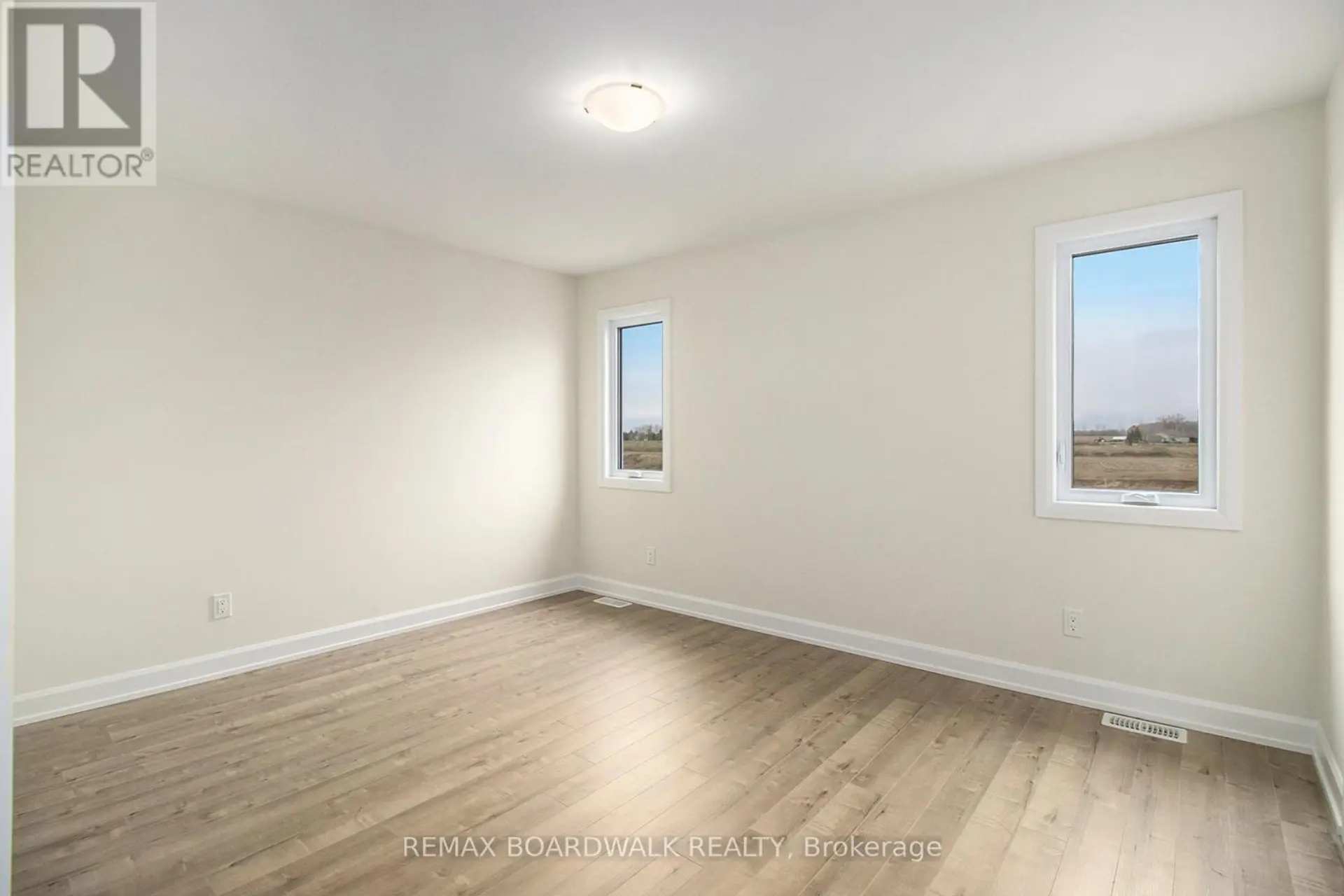 464 FALCON LANE - Image 8