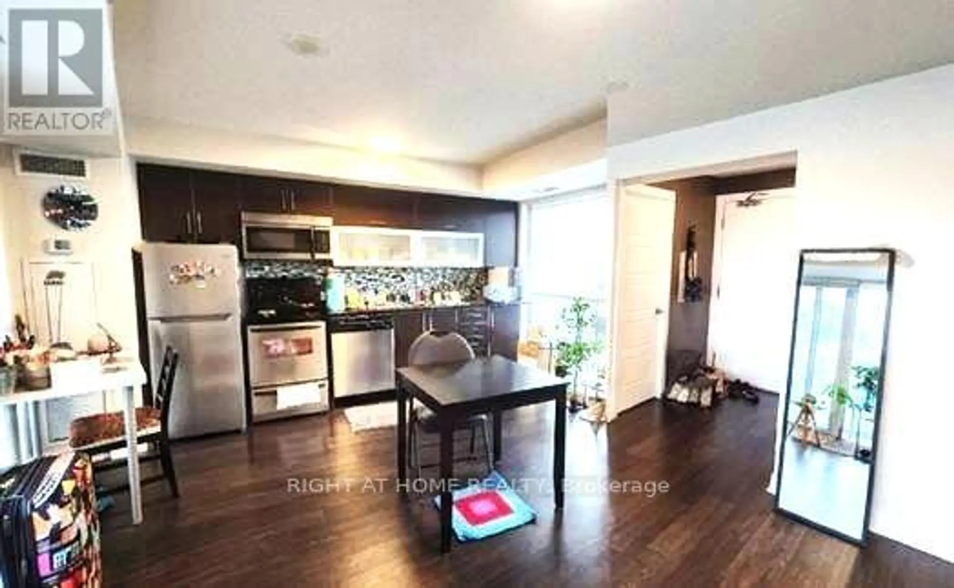 #809 100 WESTERN BATTERY ROAD - Image 4