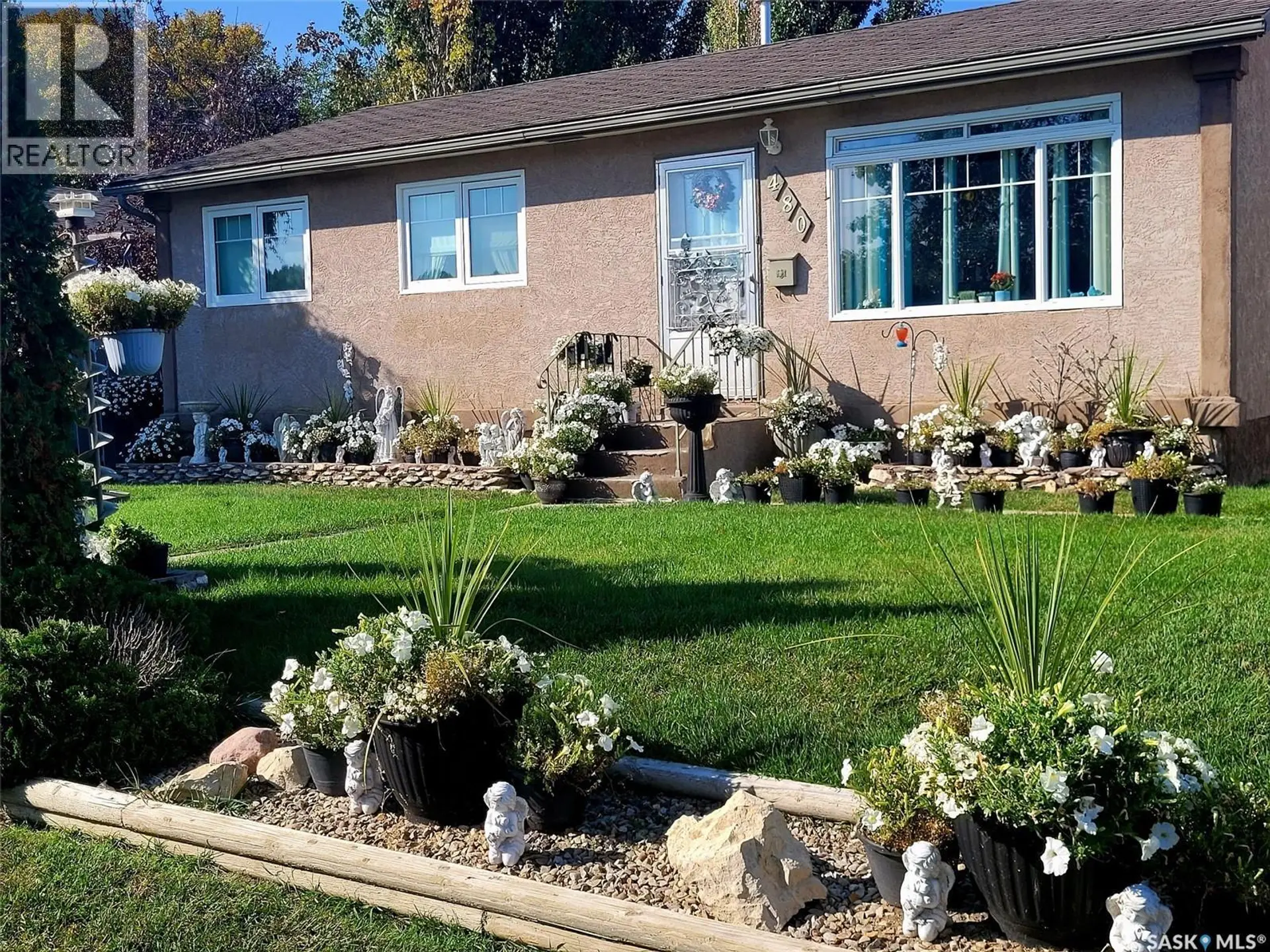 480 8th AVENUE SE - Image 1