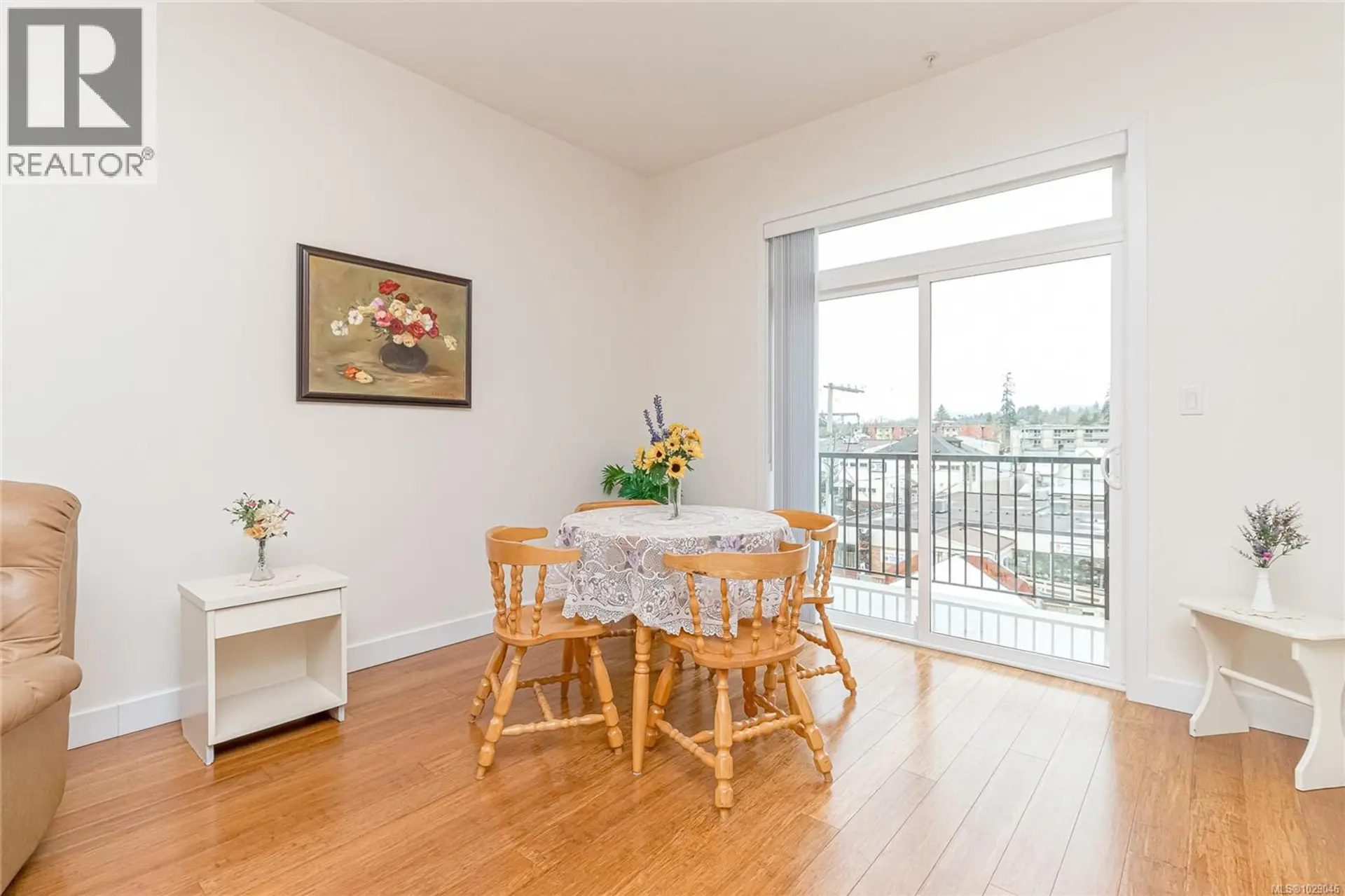 Property at #404 177 Kenneth St, Duncan, BC