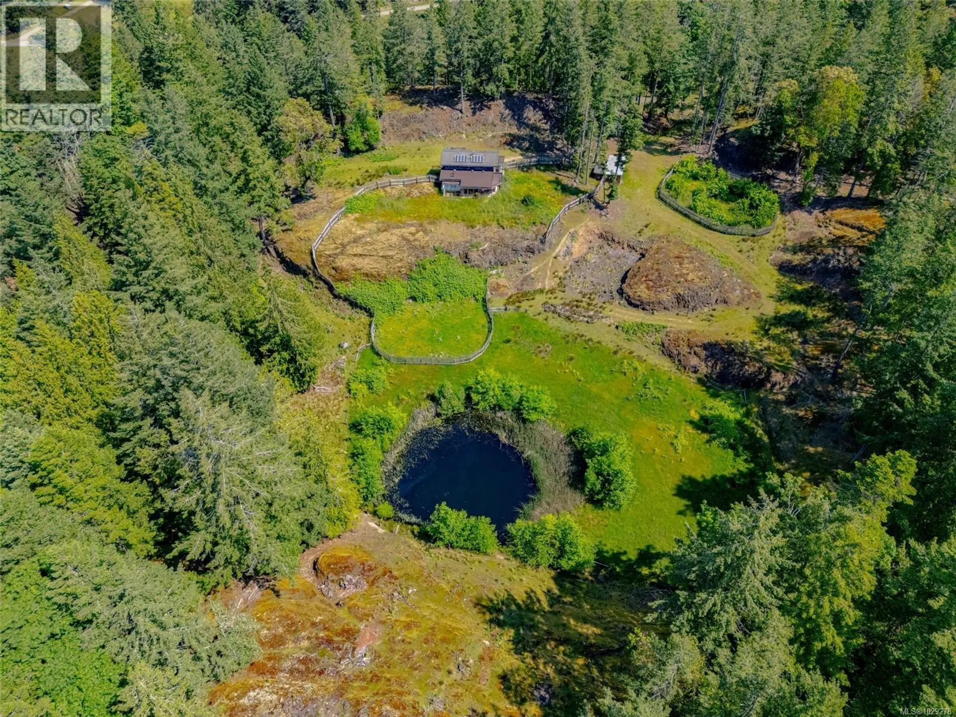 Property at 9 Grant Rd, Lasqueti Island, BC