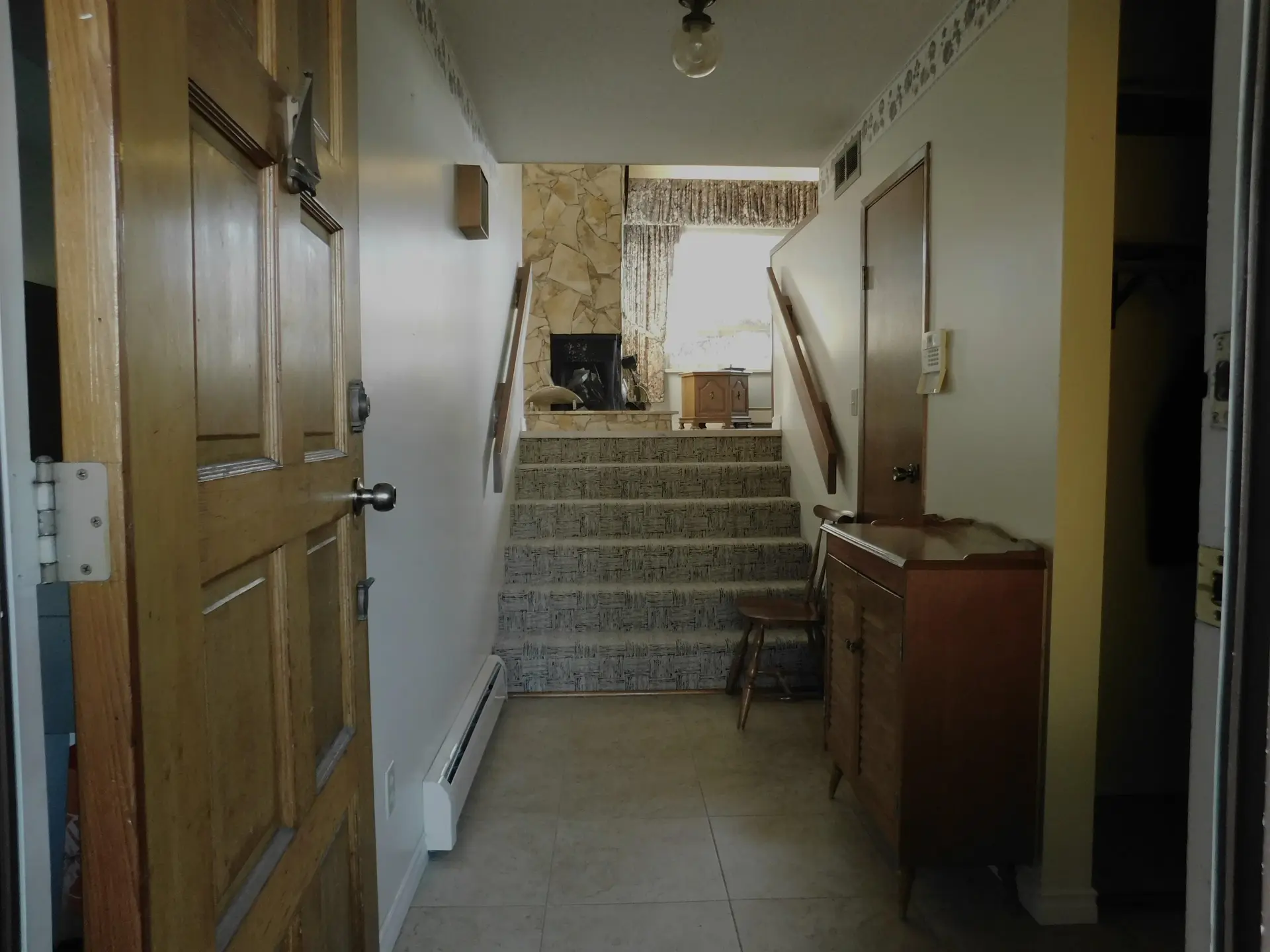 12420 91 Avenue - Image 2