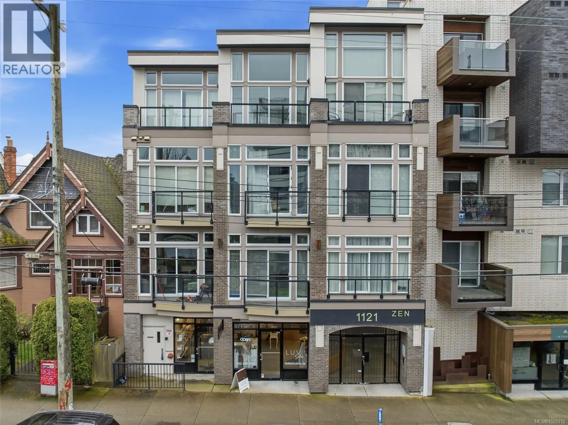 Property at #208 1121 Fort St, Victoria, BC