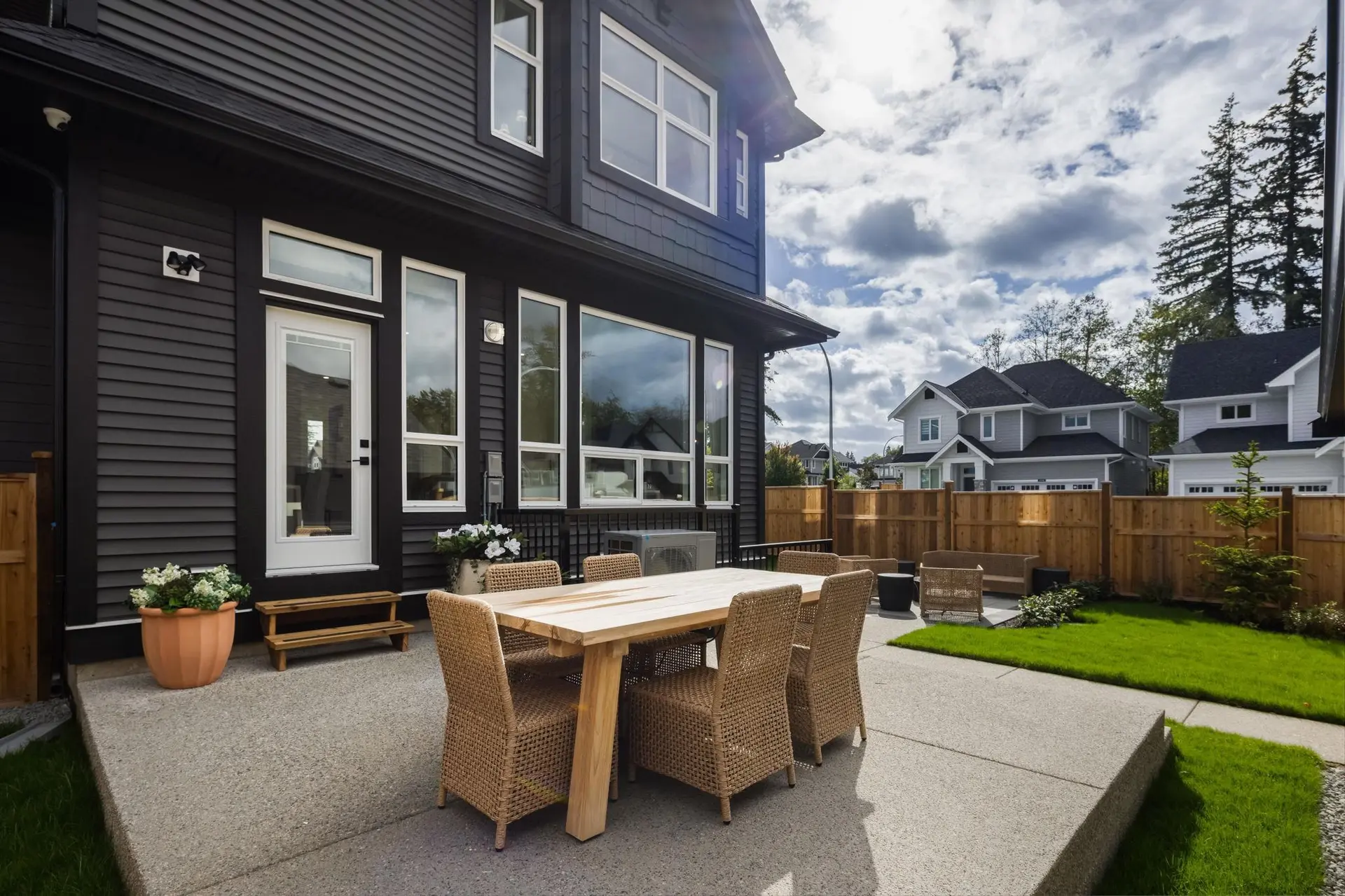 20333 77a Street - Image 9