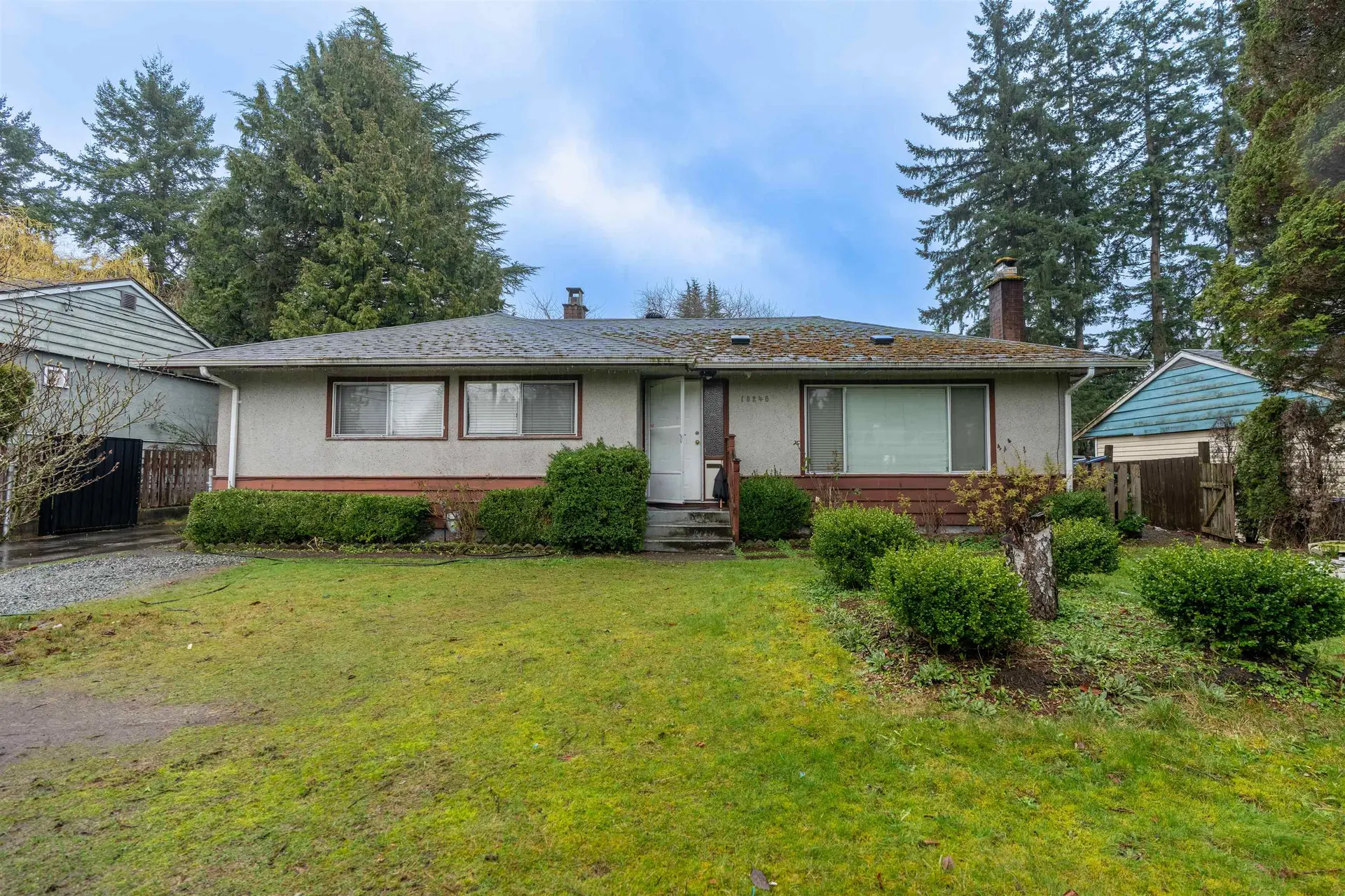 10246 125a Street - Image 2