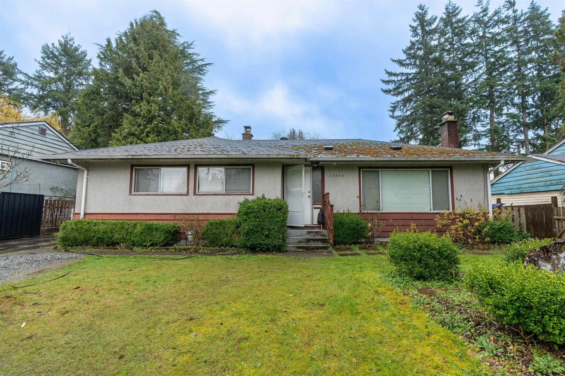 10246 125a Street - Image 5