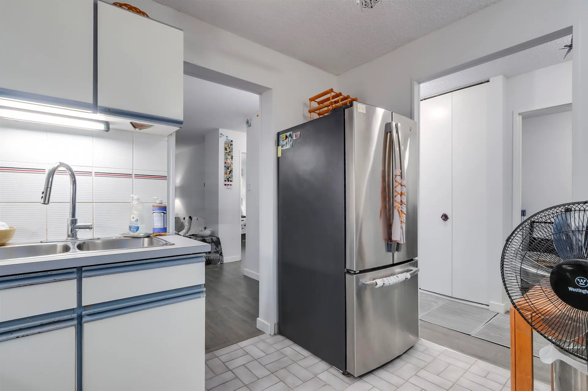 #402 2024 Fullerton Avenue - Image 5