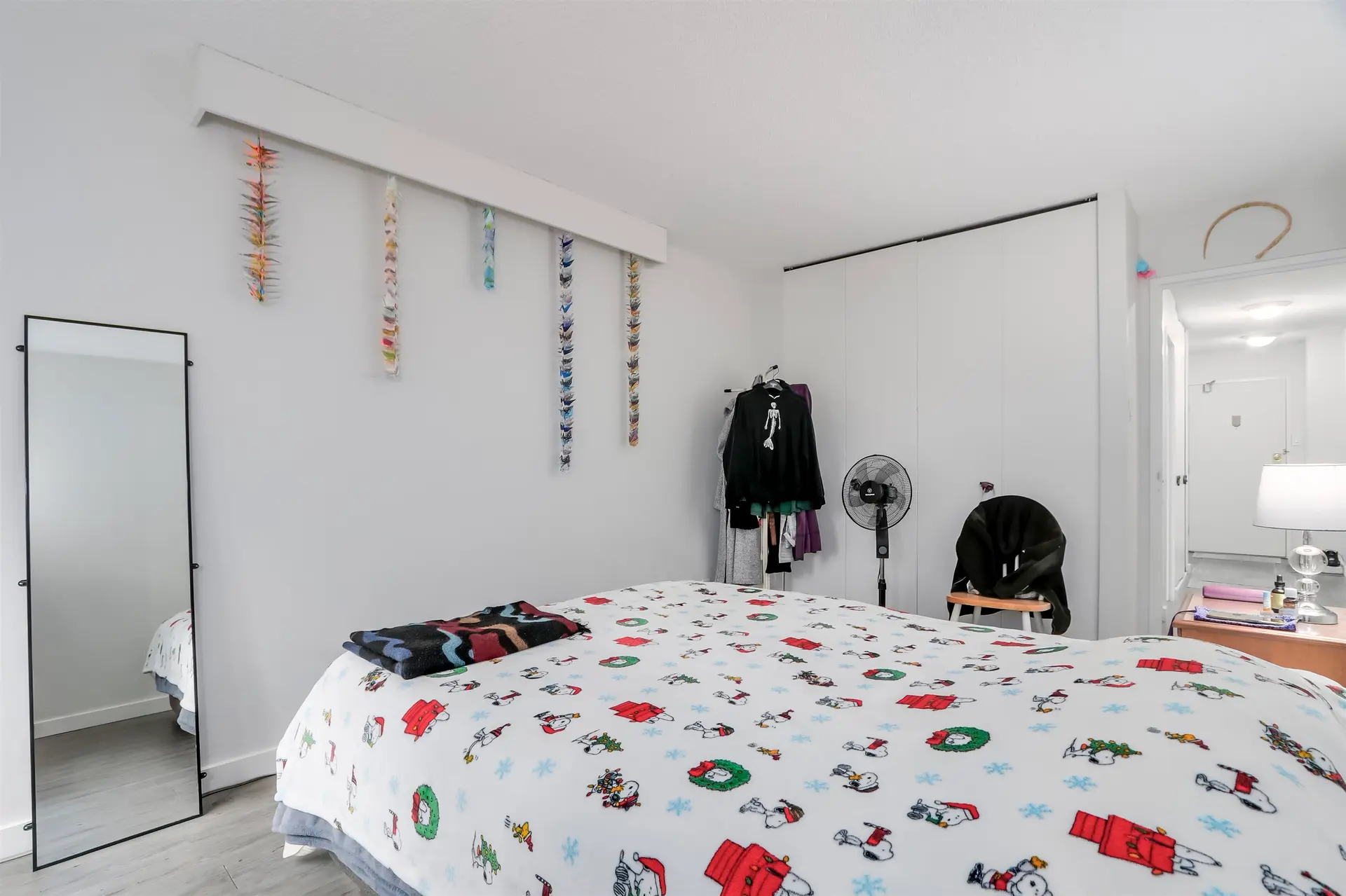 #402 2024 Fullerton Avenue - Image 9