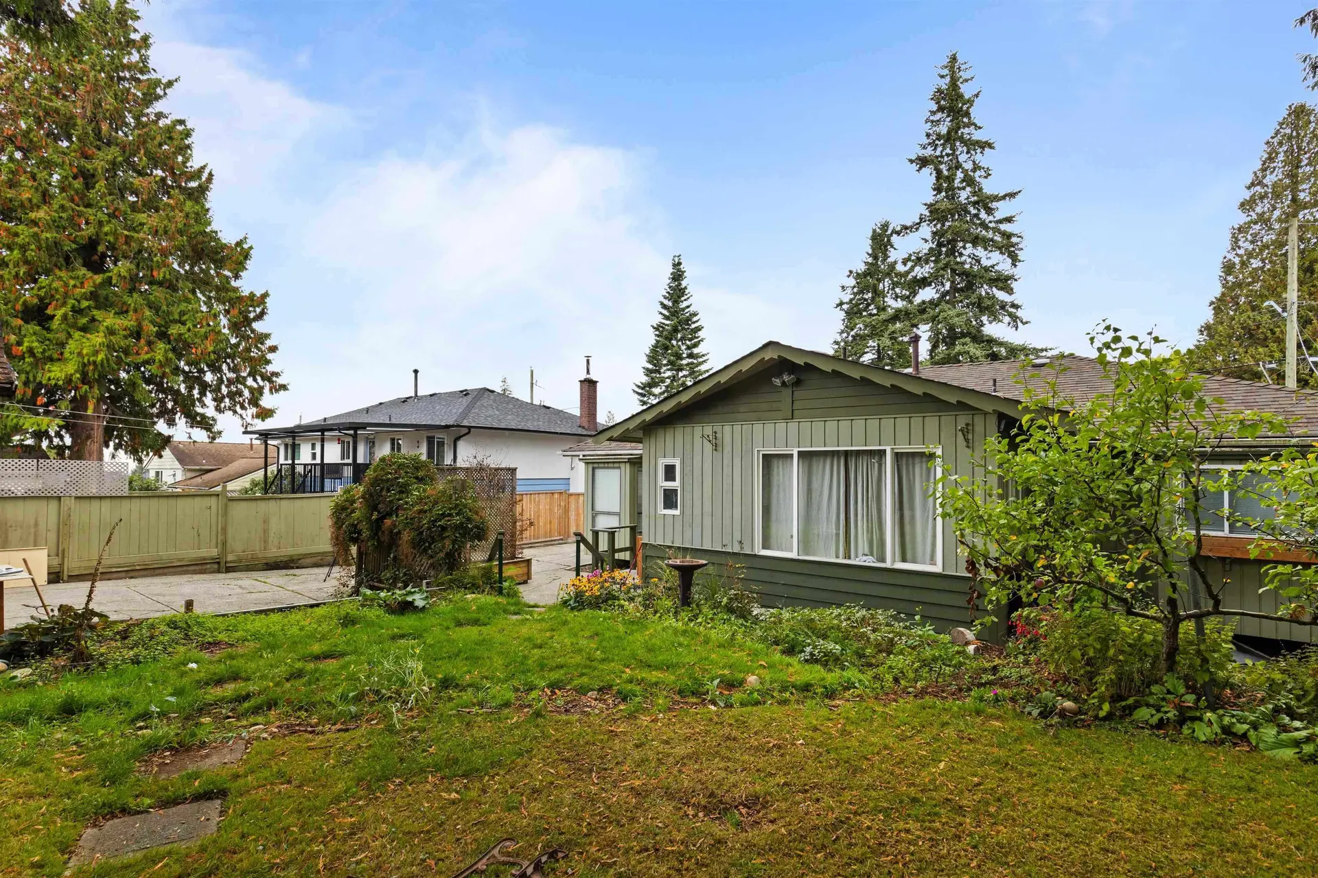 11564 97 Avenue - Image 12