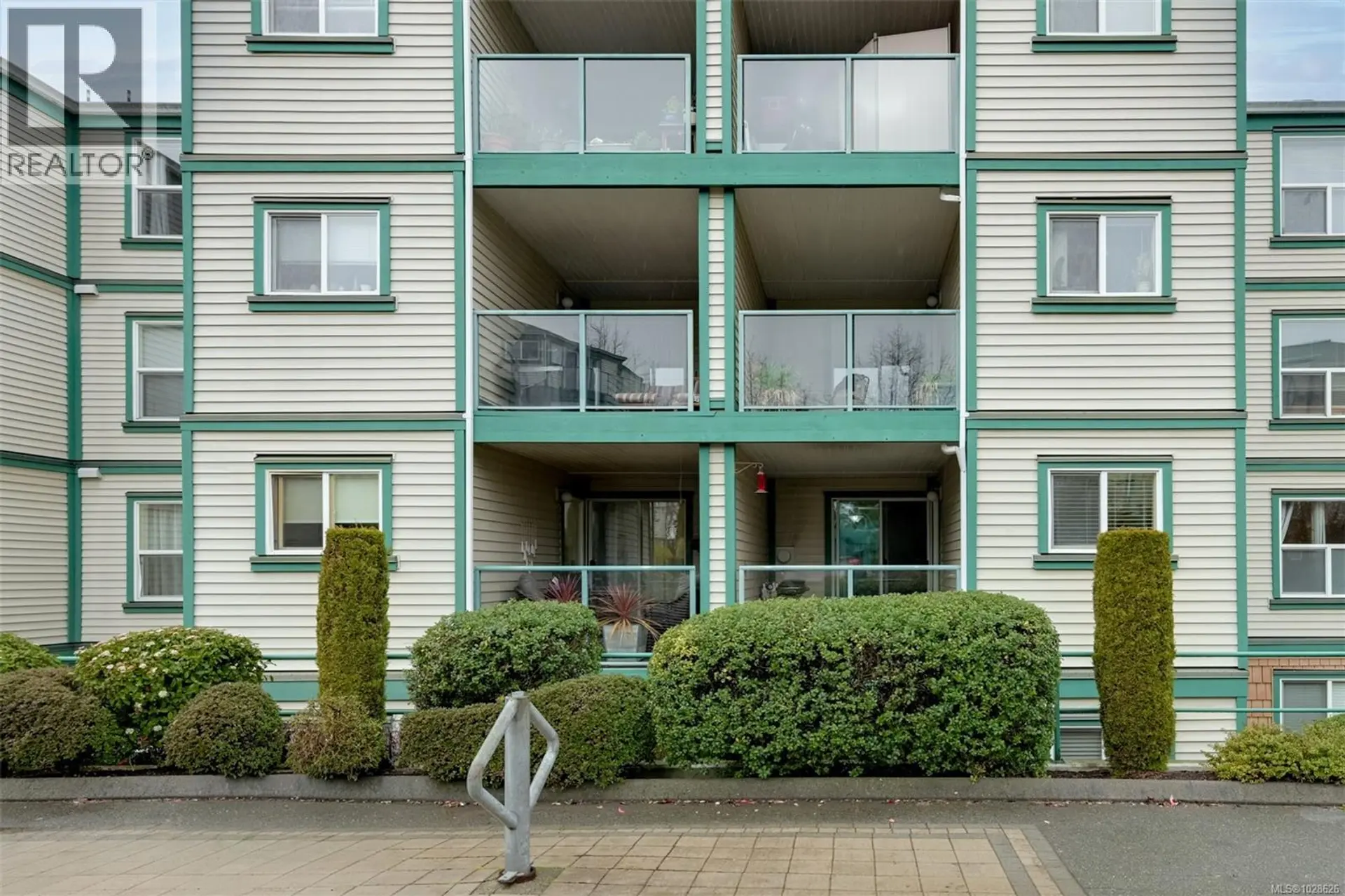 Property at #208 894 Vernon Ave, Saanich, BC