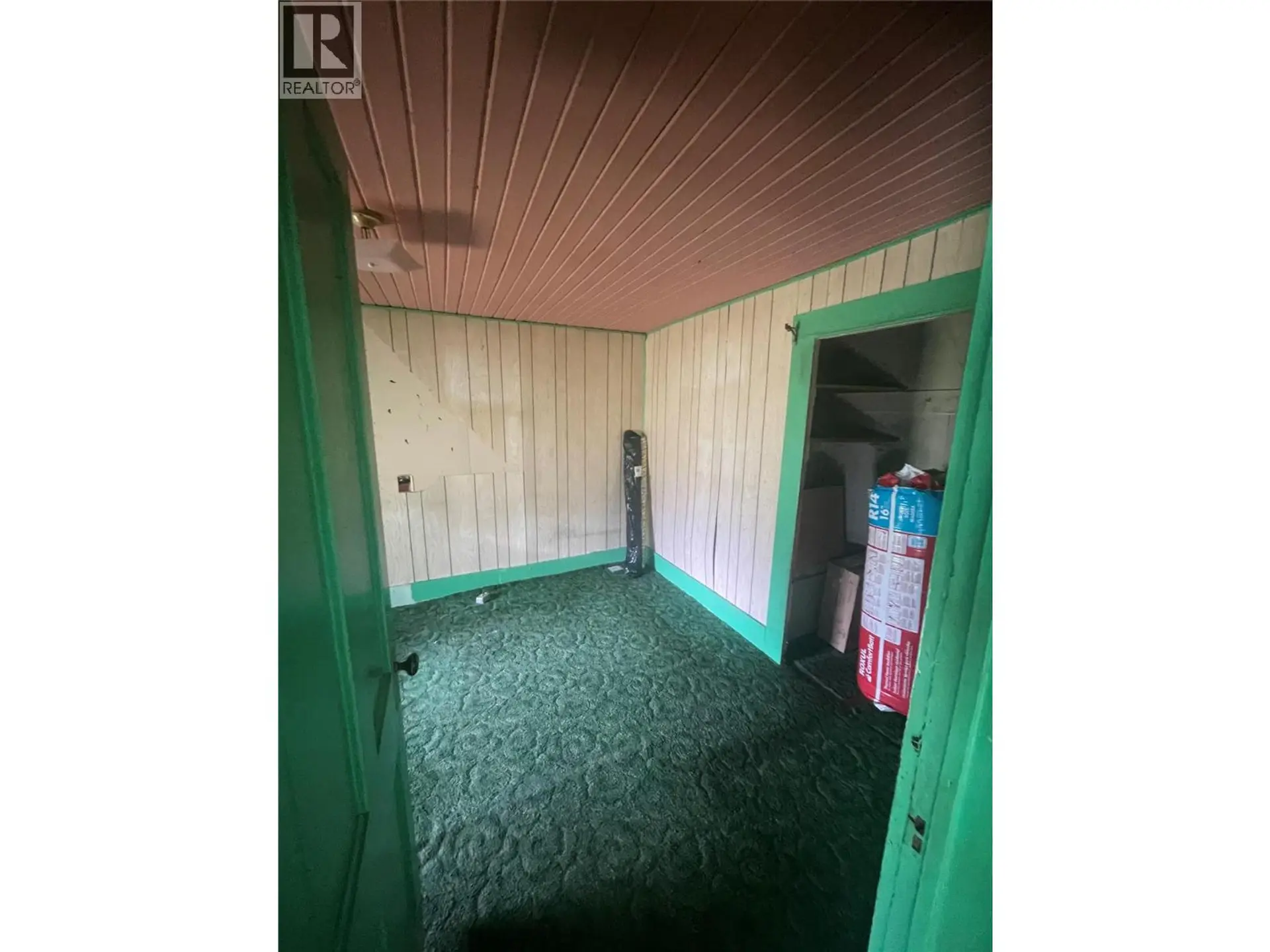 685 RUSSELL Lane - Image 11