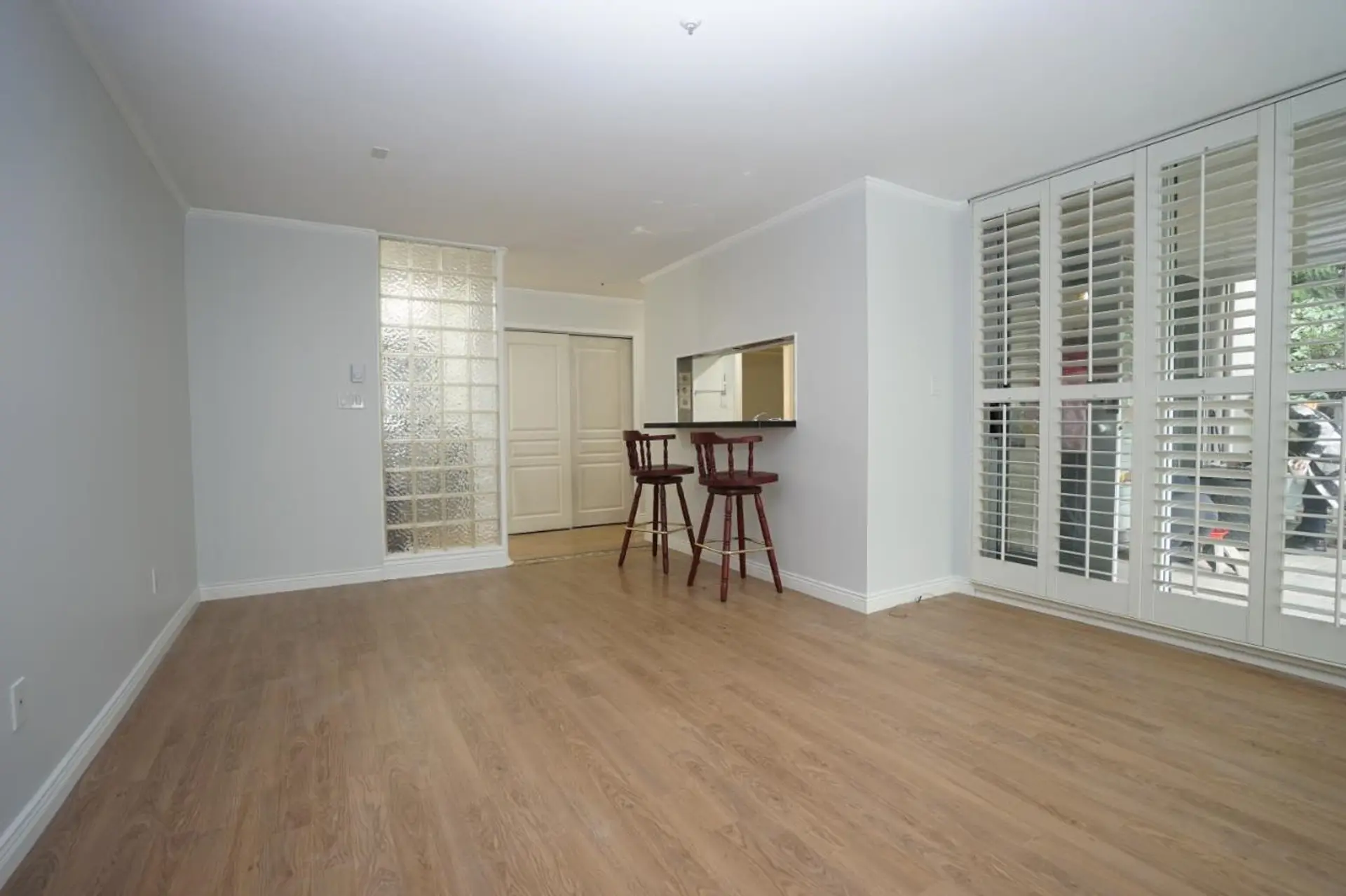 #4 8430 Jellicoe Street - Image 6