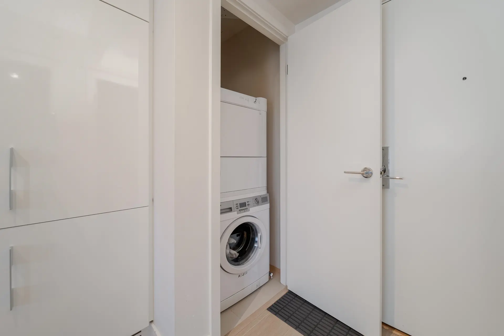 #1003 1308 Hornby Street - Image 14