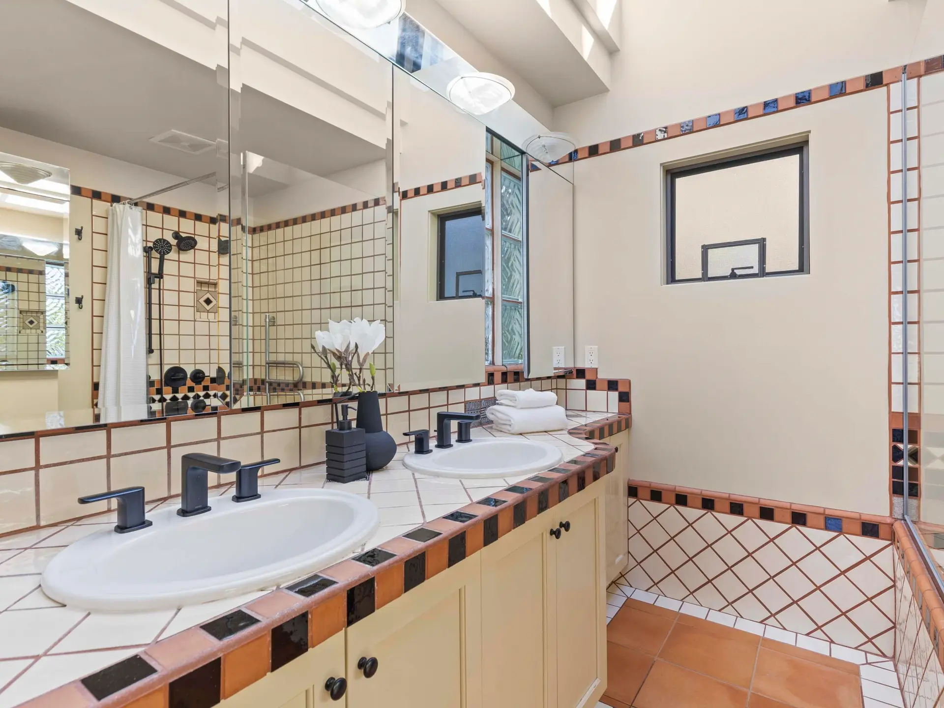 5012 Maple Street - Image 12