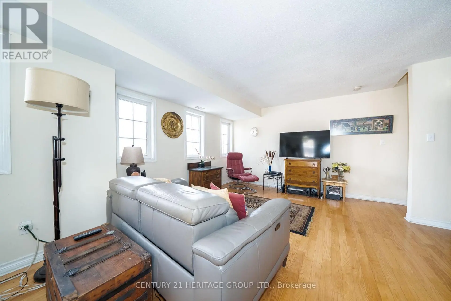 #301 64 SIDNEY BELSEY CRESCENT - Image 10