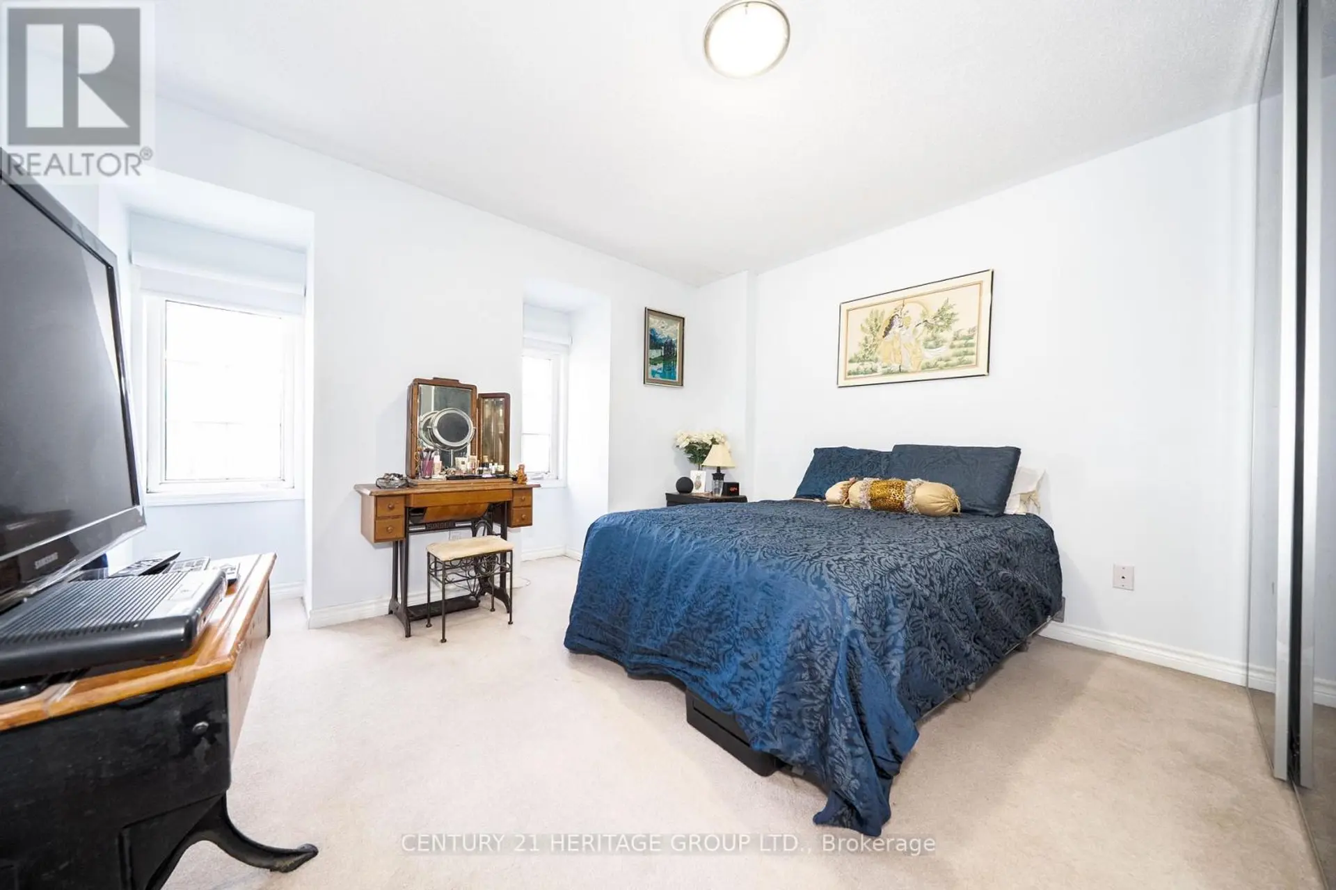 #301 64 SIDNEY BELSEY CRESCENT - Image 12