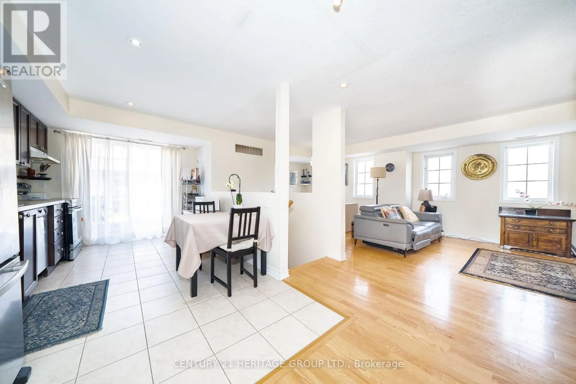 #301 64 SIDNEY BELSEY CRESCENT - Image 8