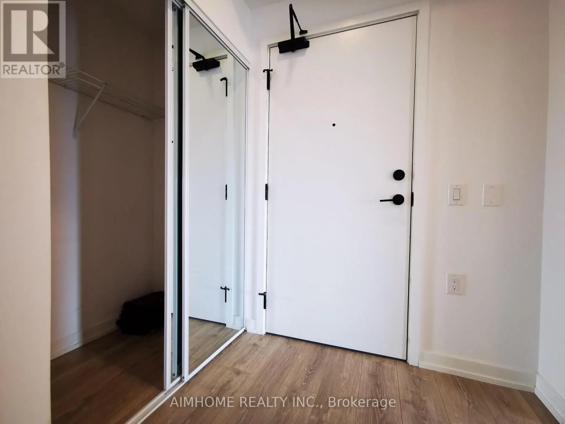 #1810 20 TUBMAN AVENUE - Image 10