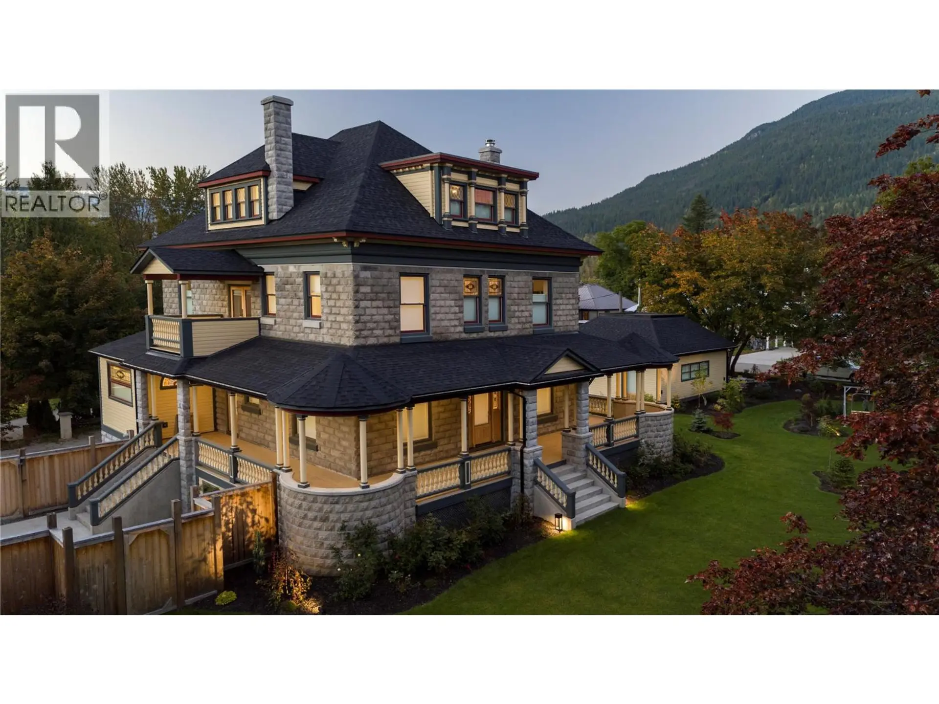 Property at 805 & 815 Mackenzie Avenue, Revelstoke, BC