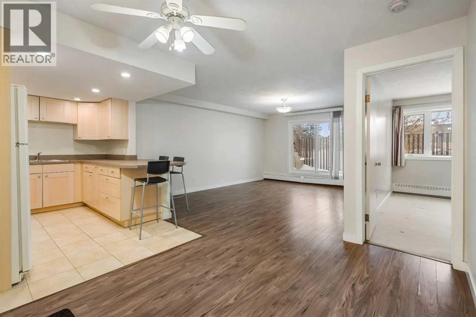 #101 3747 42 Street NW - Image 5
