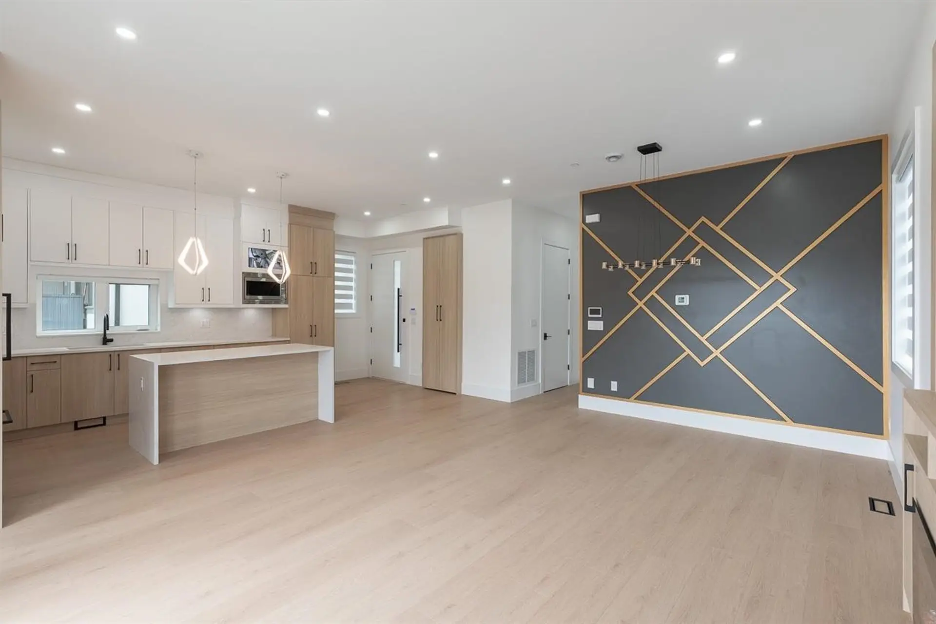 #2 6964 Inverness Street - Image 7
