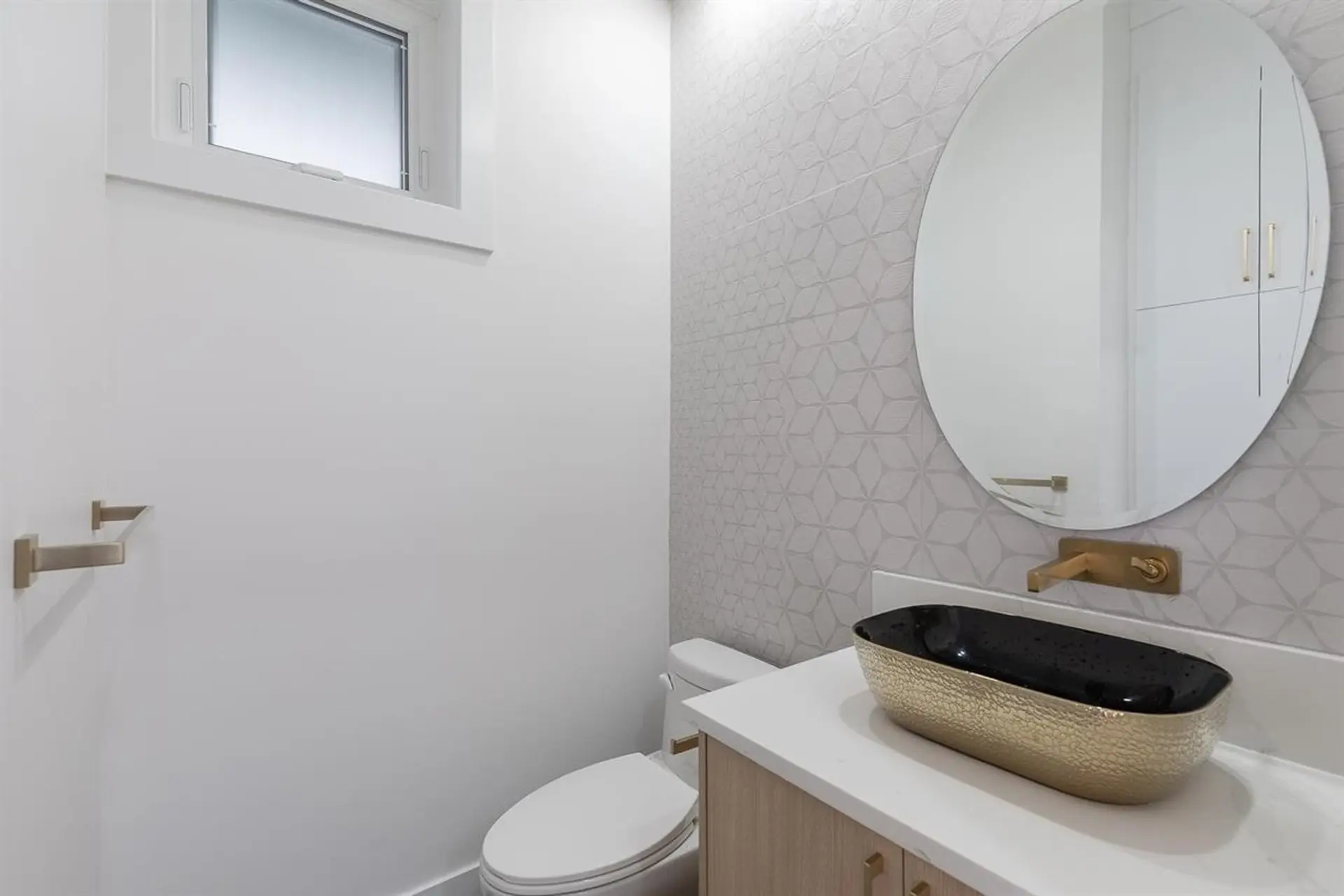 #2 6964 Inverness Street - Image 10