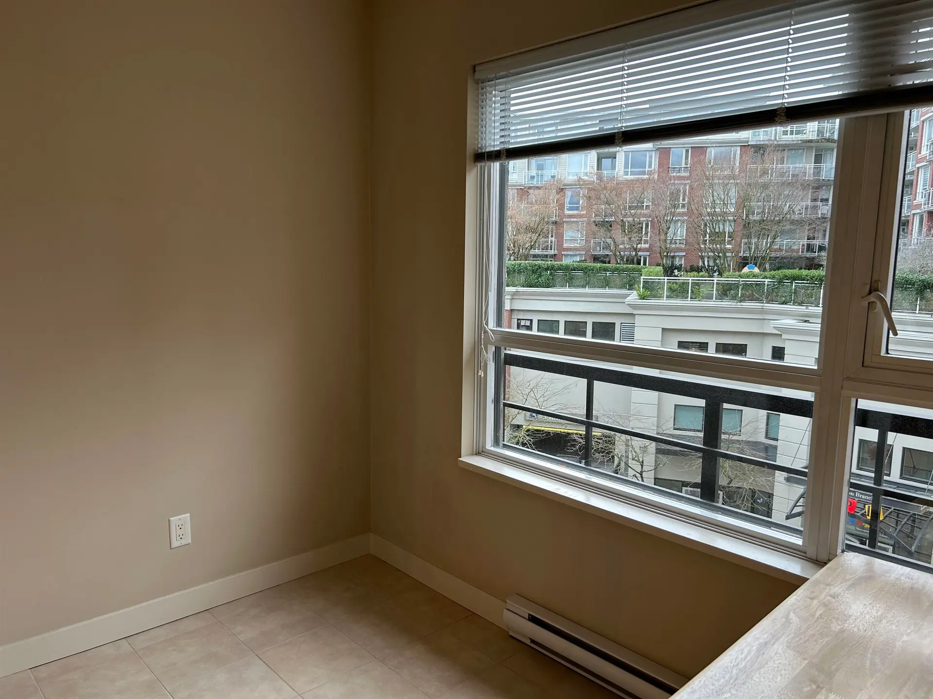 #418 4028 Knight Street - Image 4