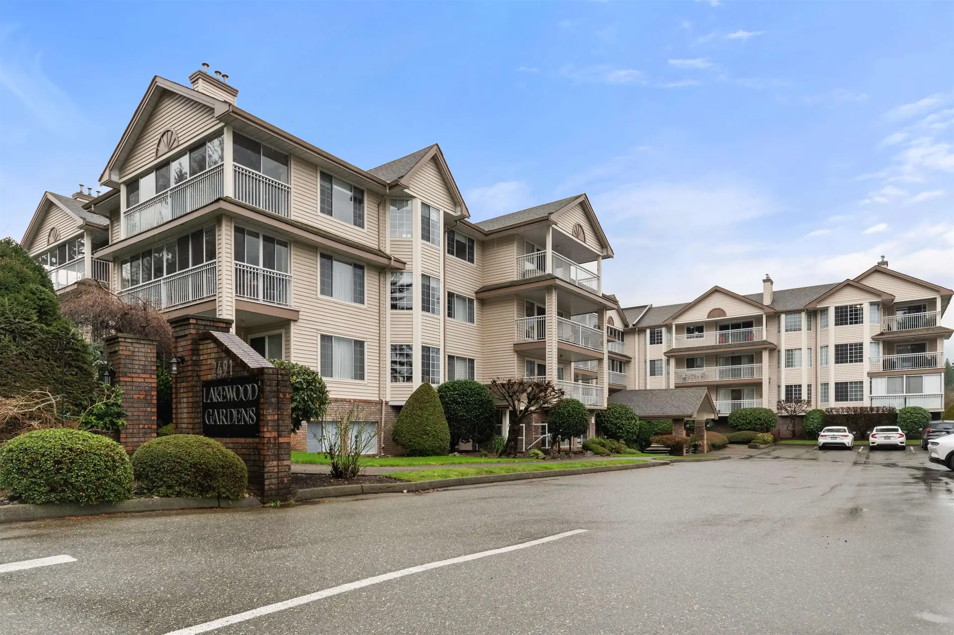 Property at #209 2491 Gladwin Road, Abbotsford, BC