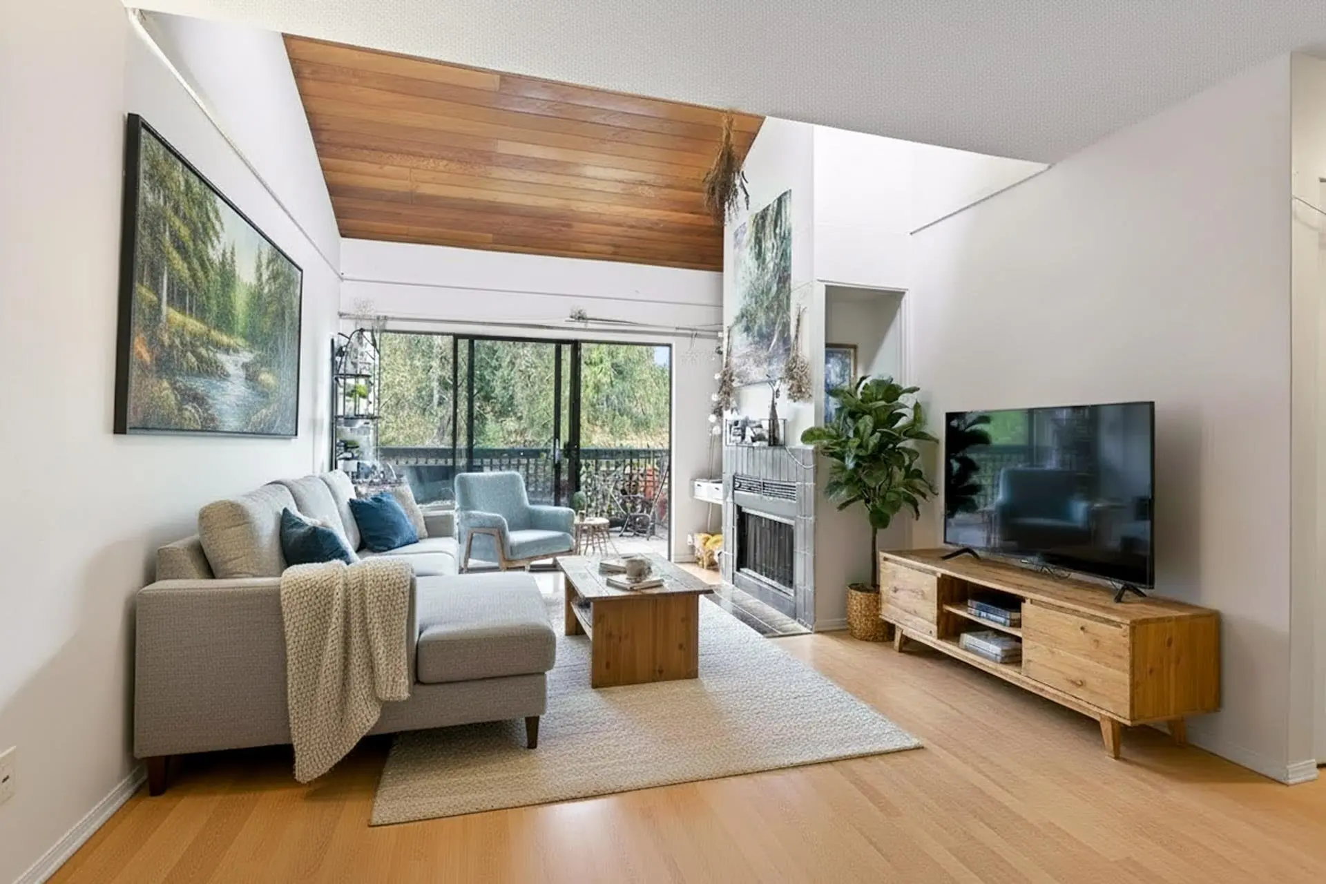 #303 1195 Pipeline Road - Image 2