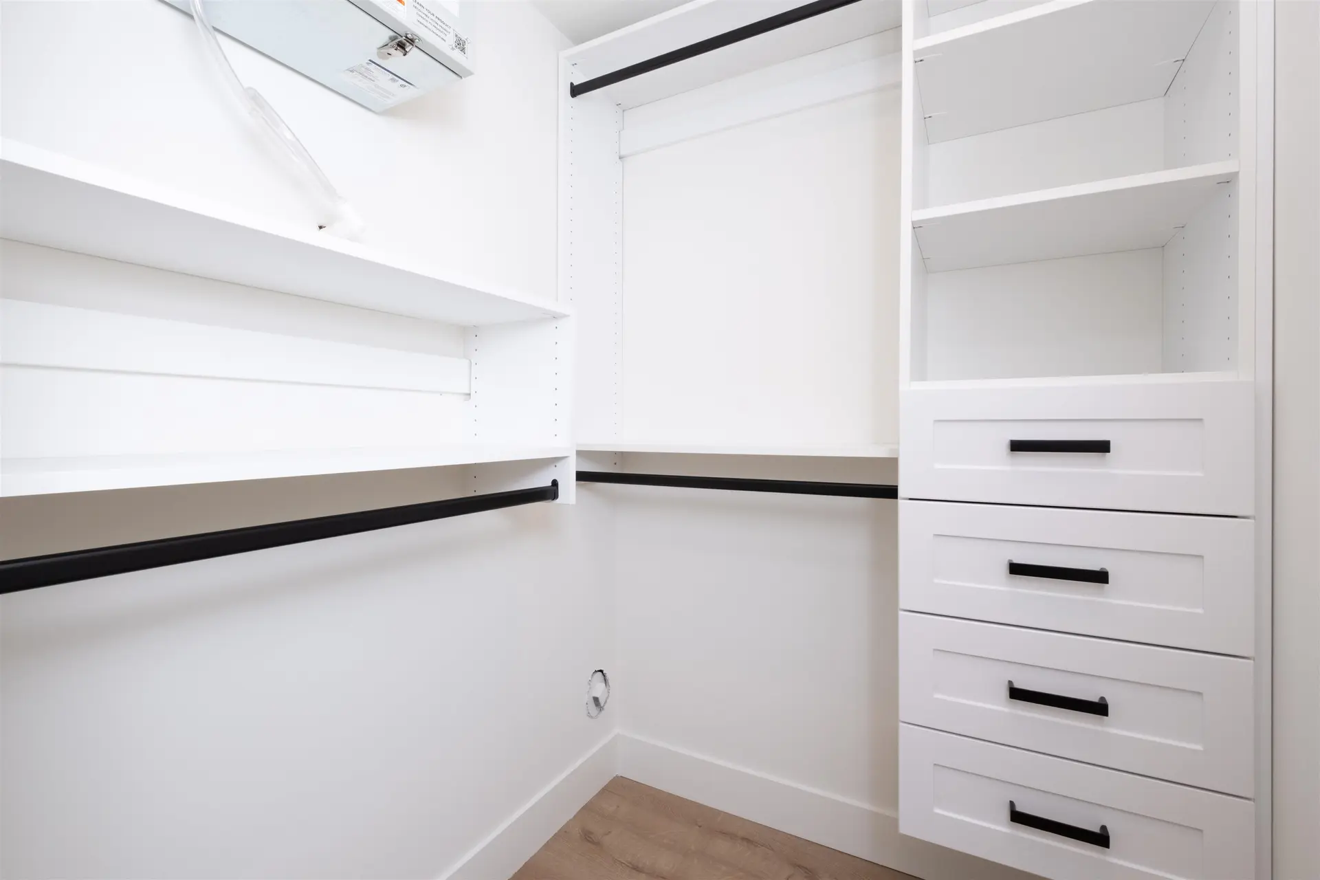 #4 2667 E Pender Street - Image 17