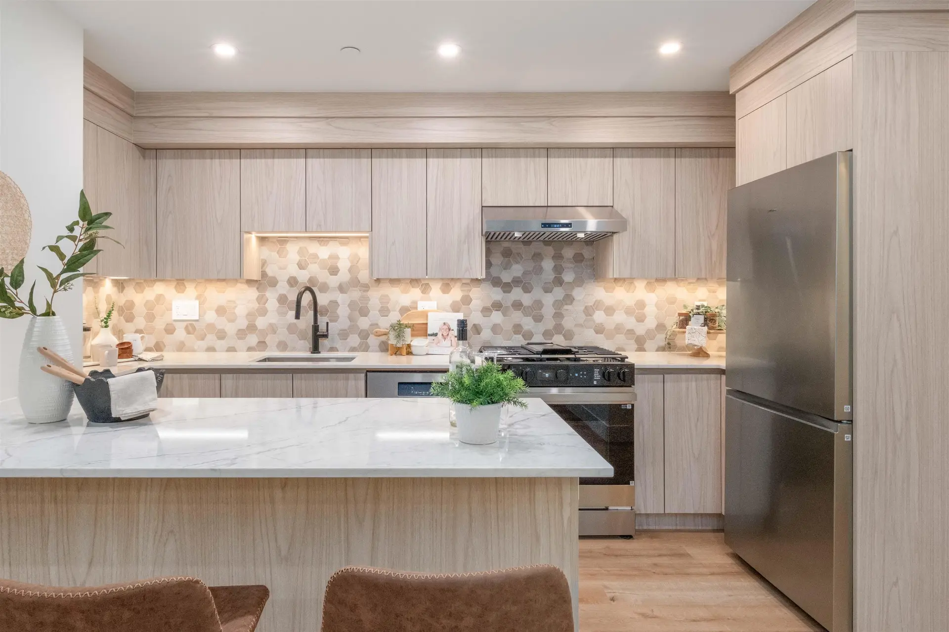 #4 2667 E Pender Street - Image 12