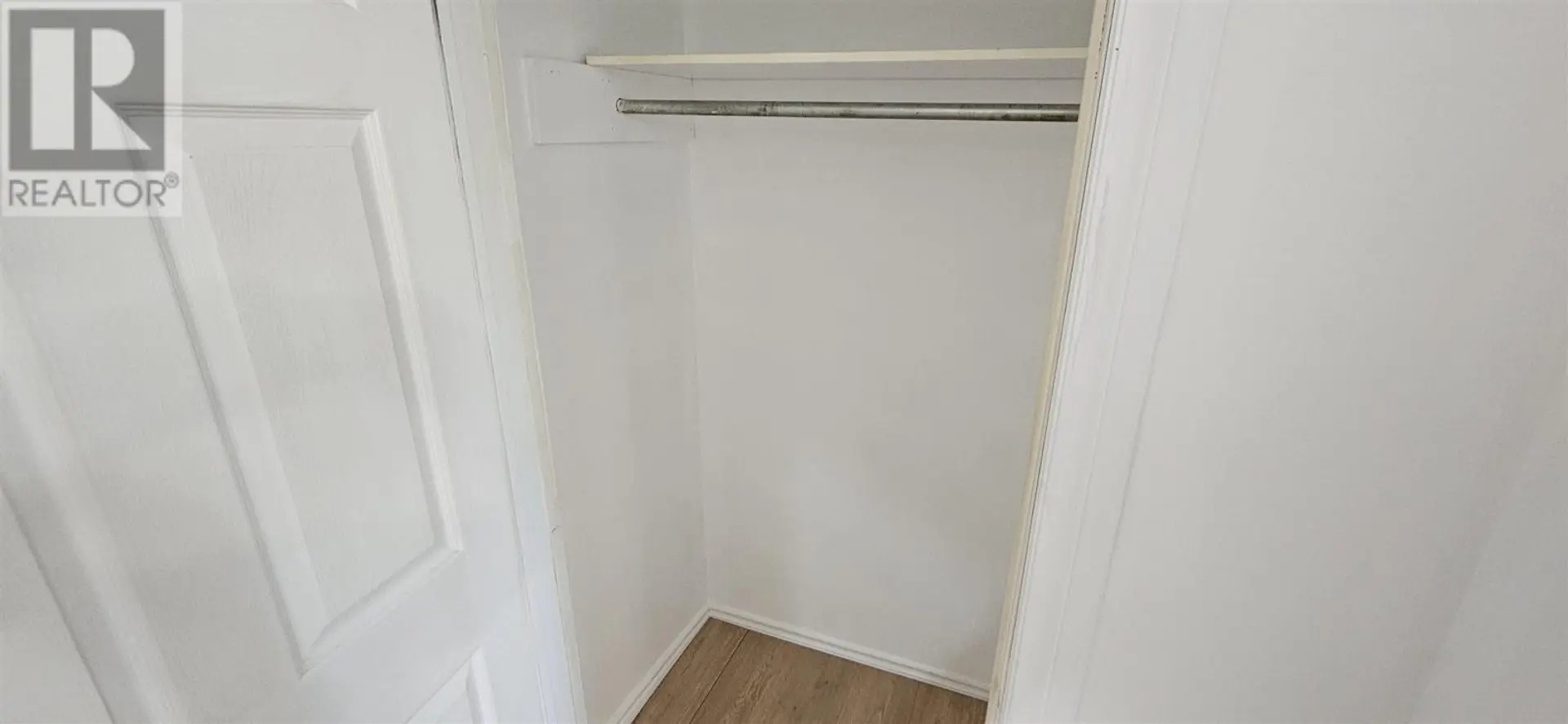 634 WELLINGTON ST - Image 5