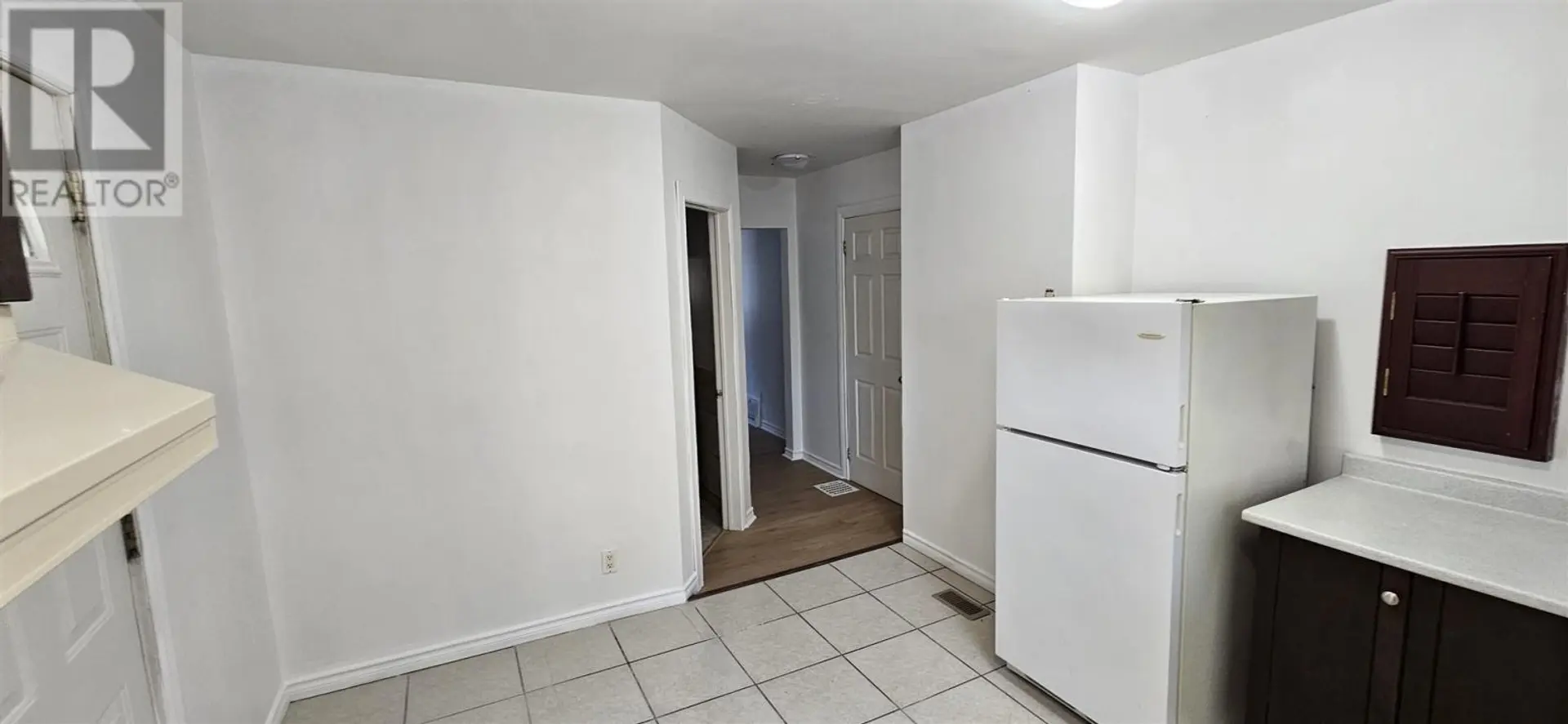 634 WELLINGTON ST - Image 3